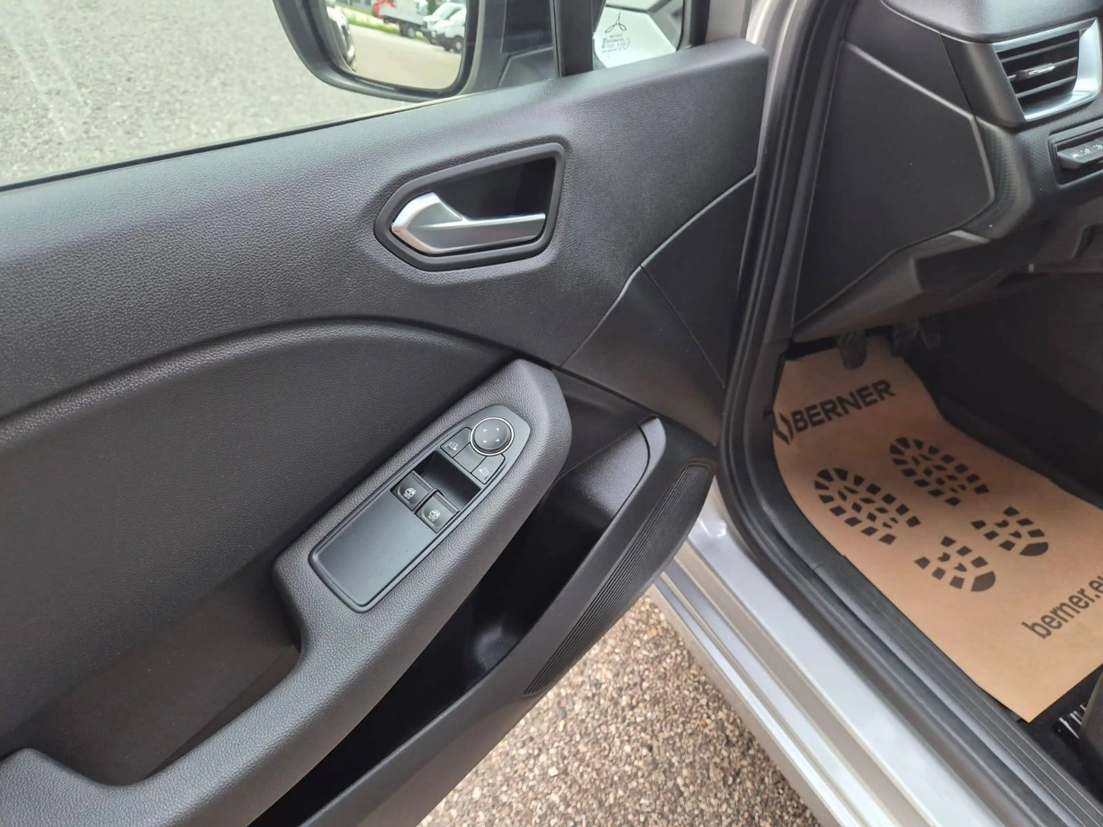 Renault Clio Equilibre — photo 12