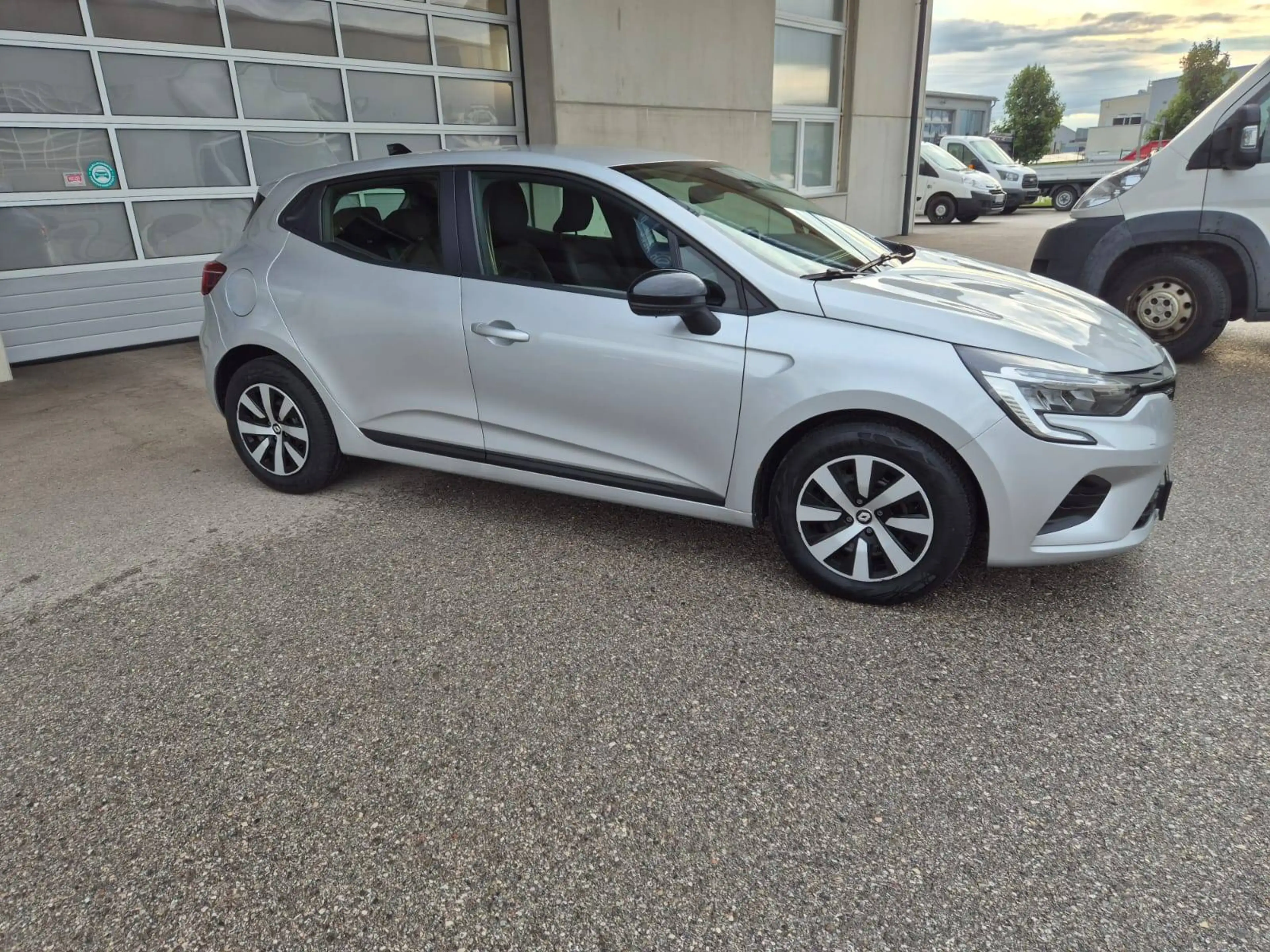 Renault Clio Equilibre — photo 3