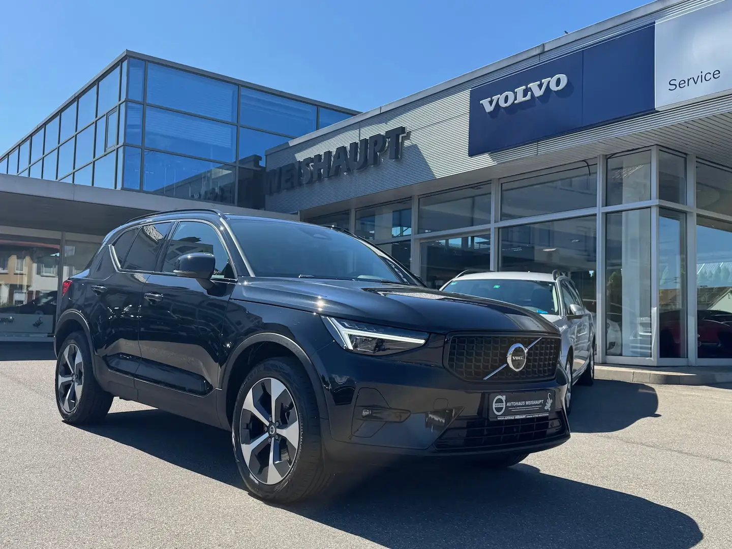 Volvo XC40 B3*Plus Dark*NP53540*ACC*BLIS*Pano*Pixl*360 Schwarz - 1
