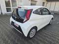 Toyota Aygo x-play Weiß - thumbnail 6