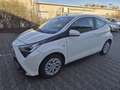 Toyota Aygo x-play Weiß - thumbnail 2