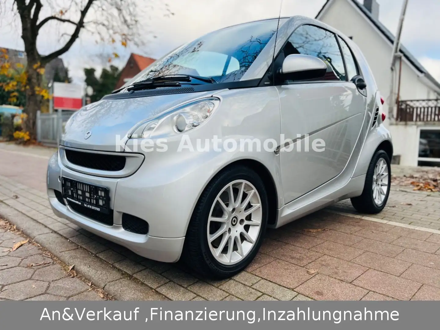 smart forTwo Passion 84Ps Turbo AUTOM/SERVO/KLIMA/NAVI Plateado - 2