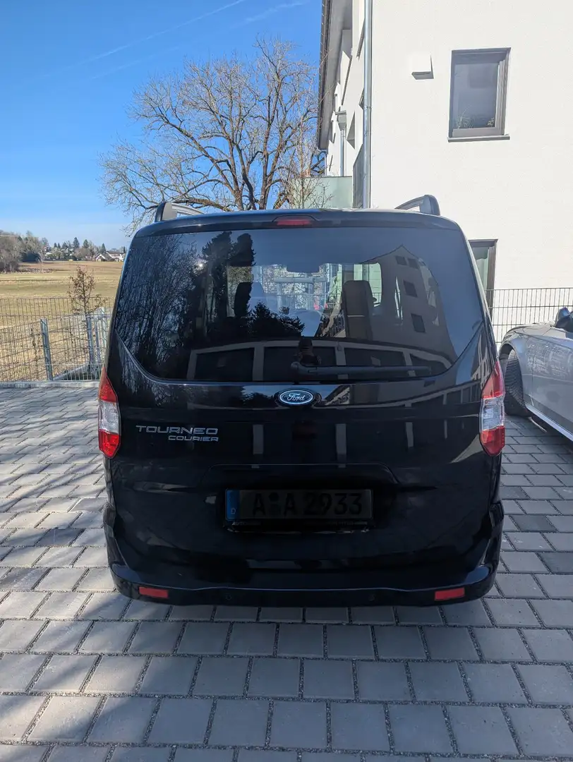 Ford Tourneo Courier 1.0 EcoBoost Titanium - 2
