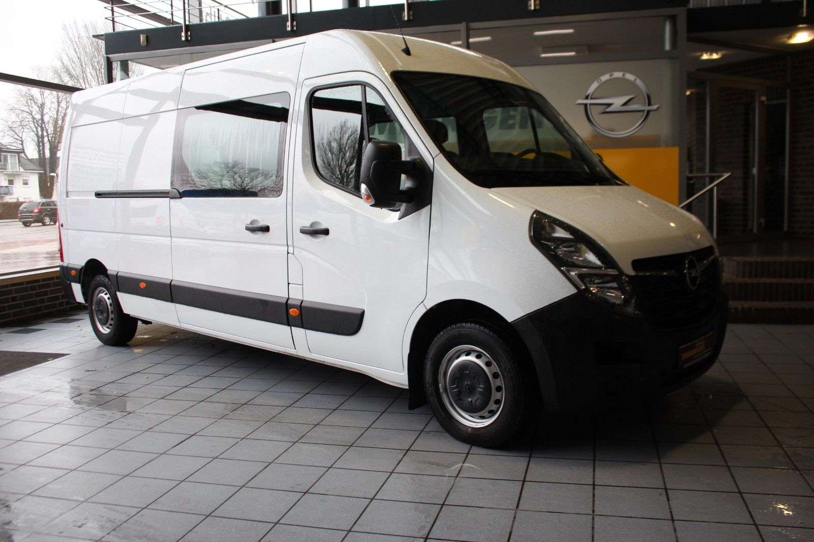 Opel Movano