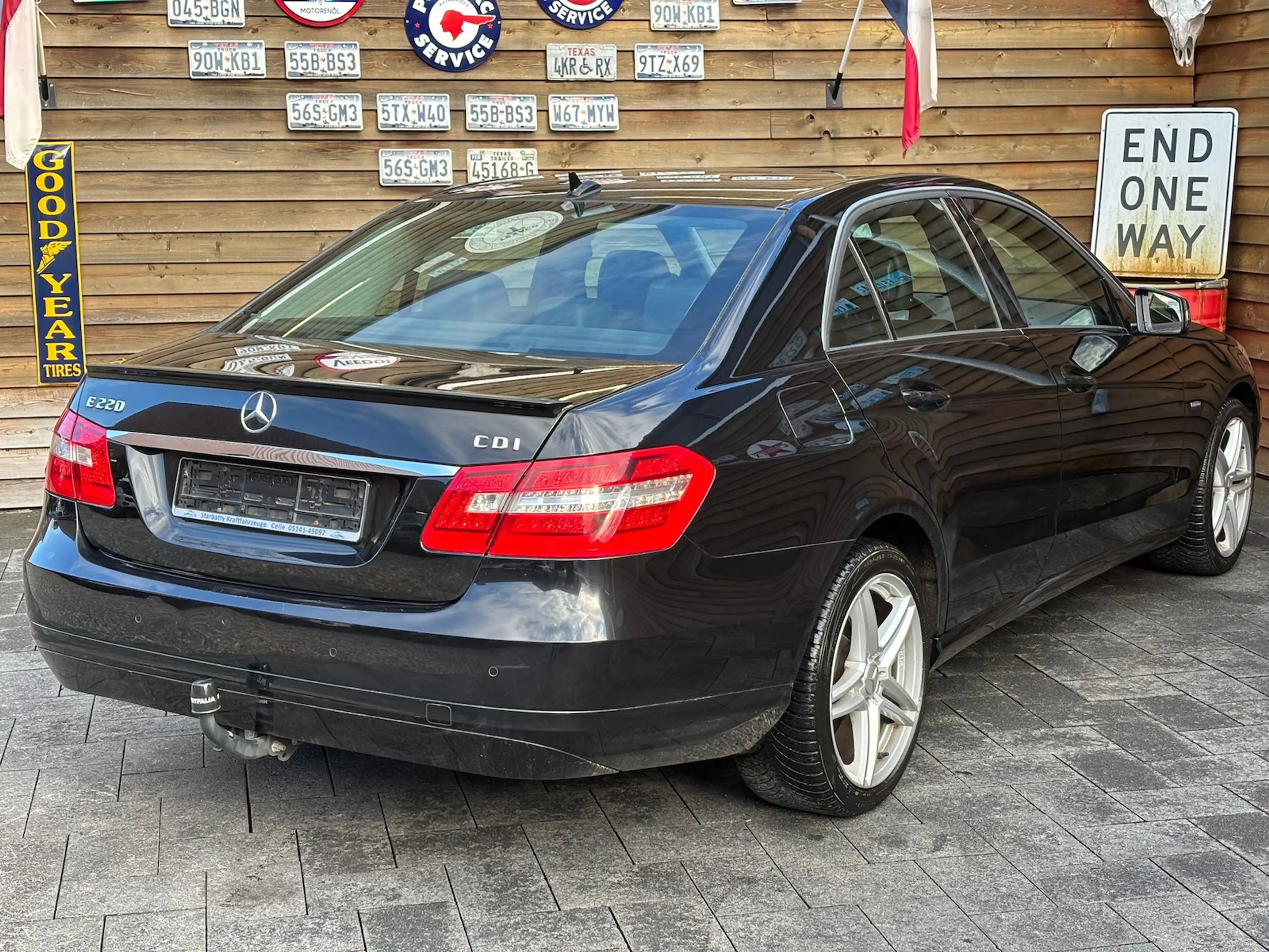 Mercedes-Benz E 220 CDI BlueEfficiency Navi Bi-Xenon Leder H&K — photo 14