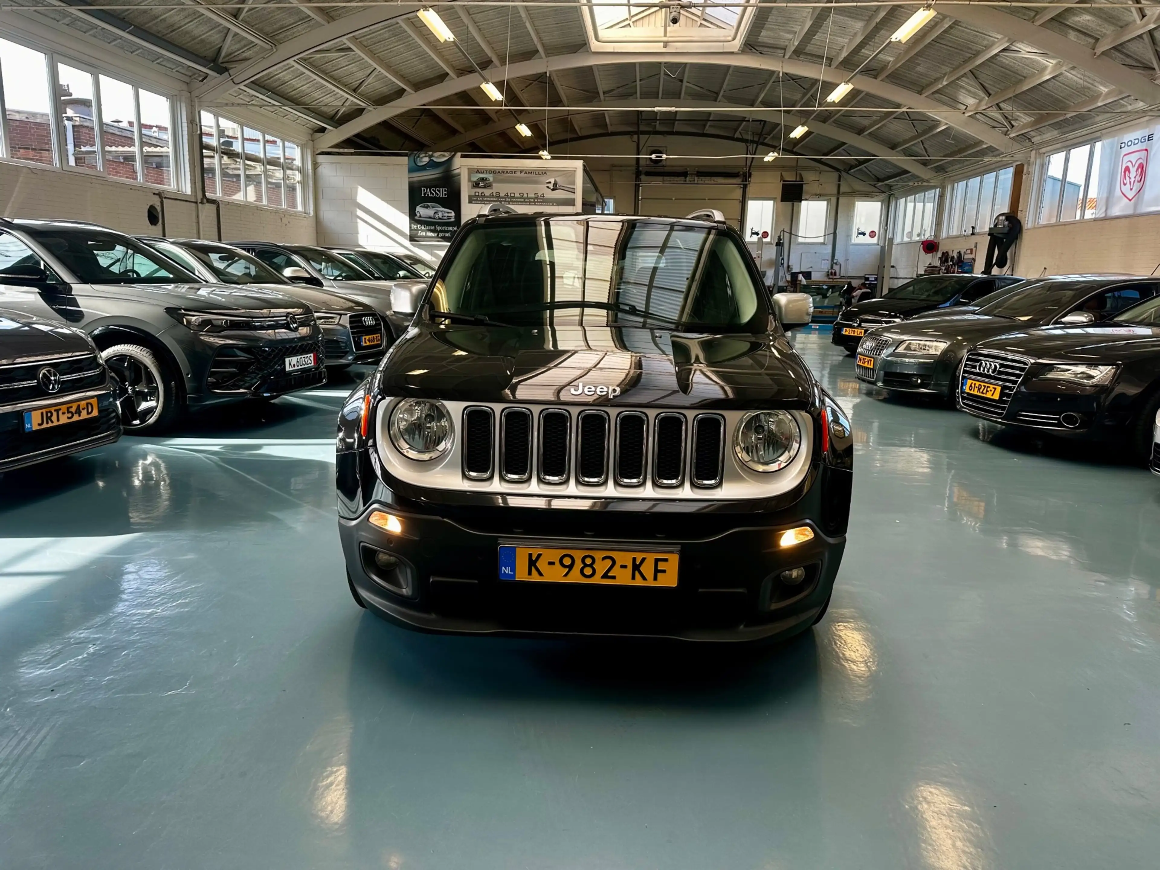 Jeep Renegade 1.4 MultiAir Longitude — photo 8