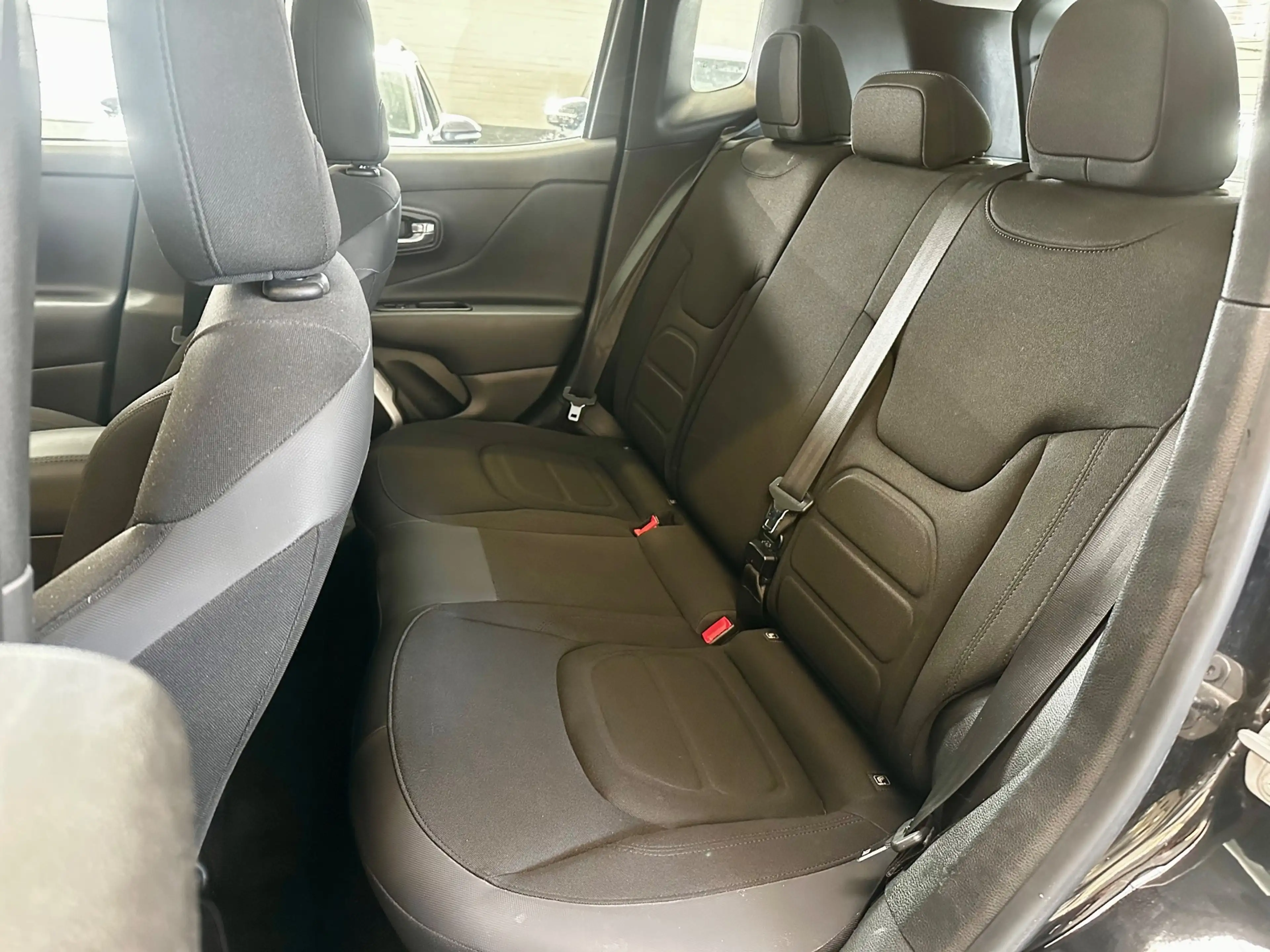Jeep Renegade 1.4 MultiAir Longitude — photo 15