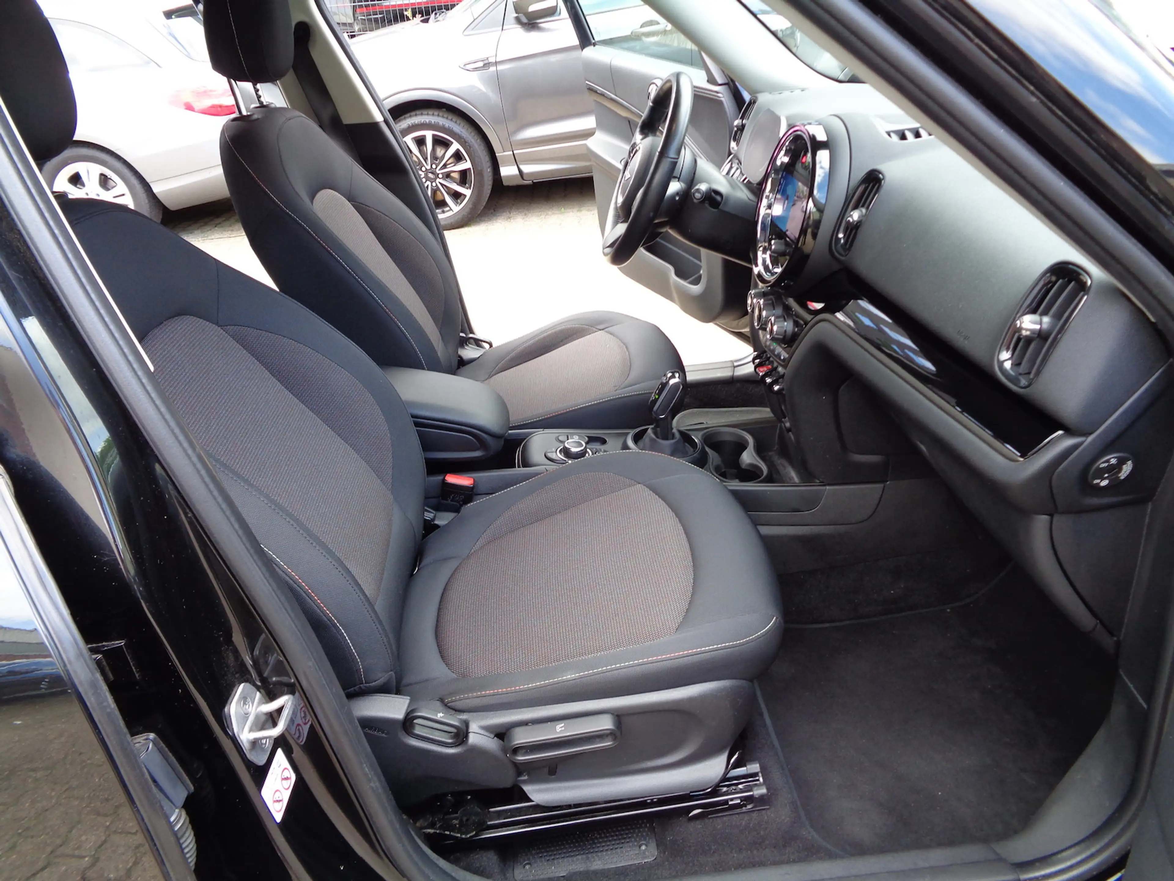 MINI Cooper D Countryman Cooper D Countryman, Autom., Kamera, 1.Hand — photo 10