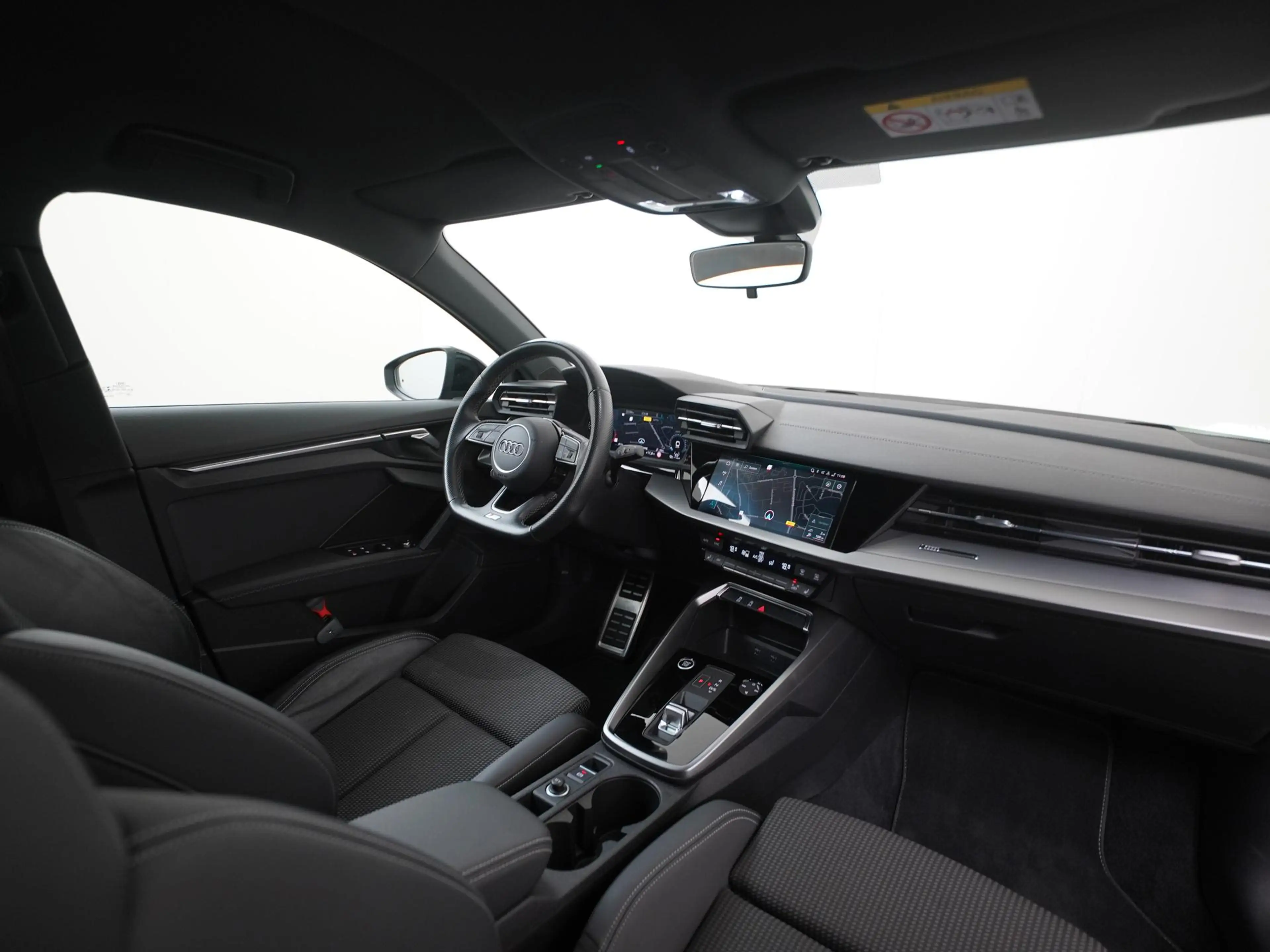 Audi A3 Limousine 30 TFSI S edition S-Tronic | ACC Stop&Go — photo 2