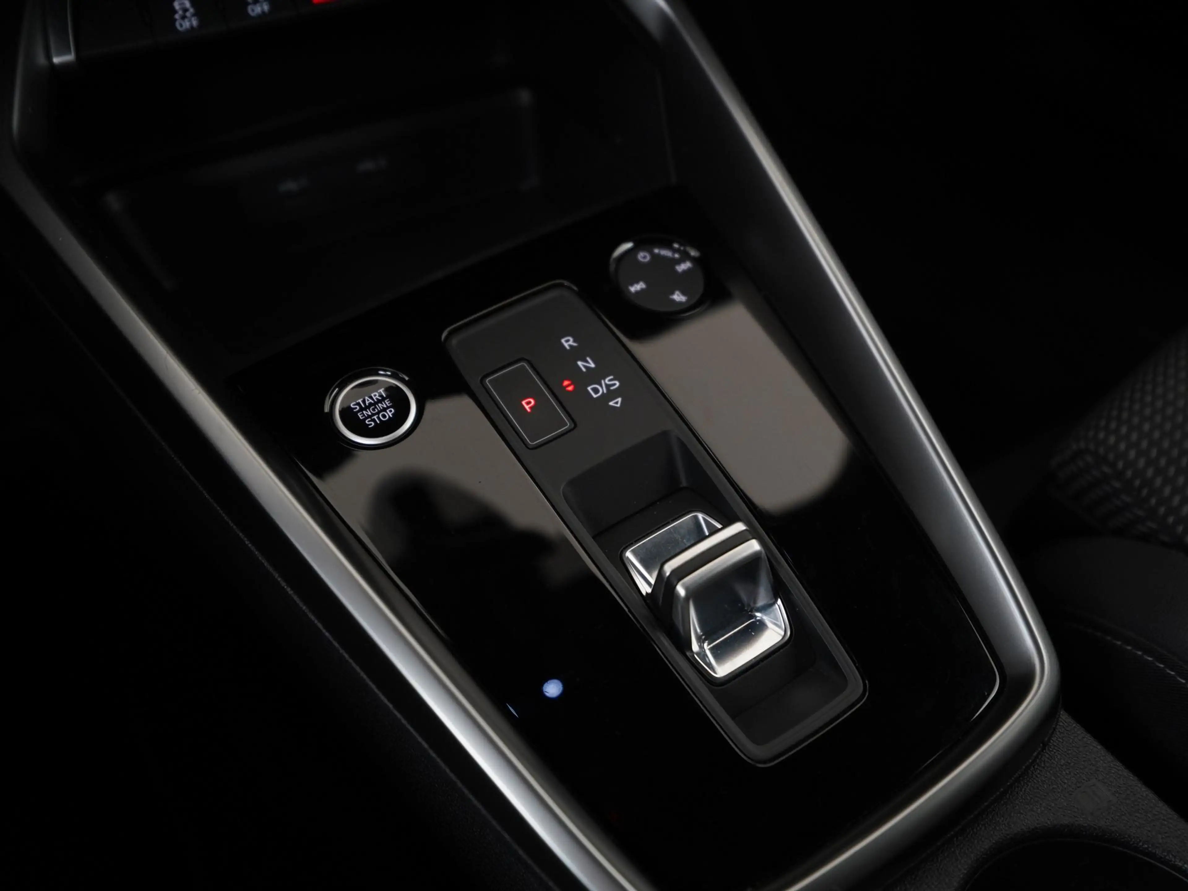 Audi A3 Limousine 30 TFSI S edition S-Tronic | ACC Stop&Go — photo 10