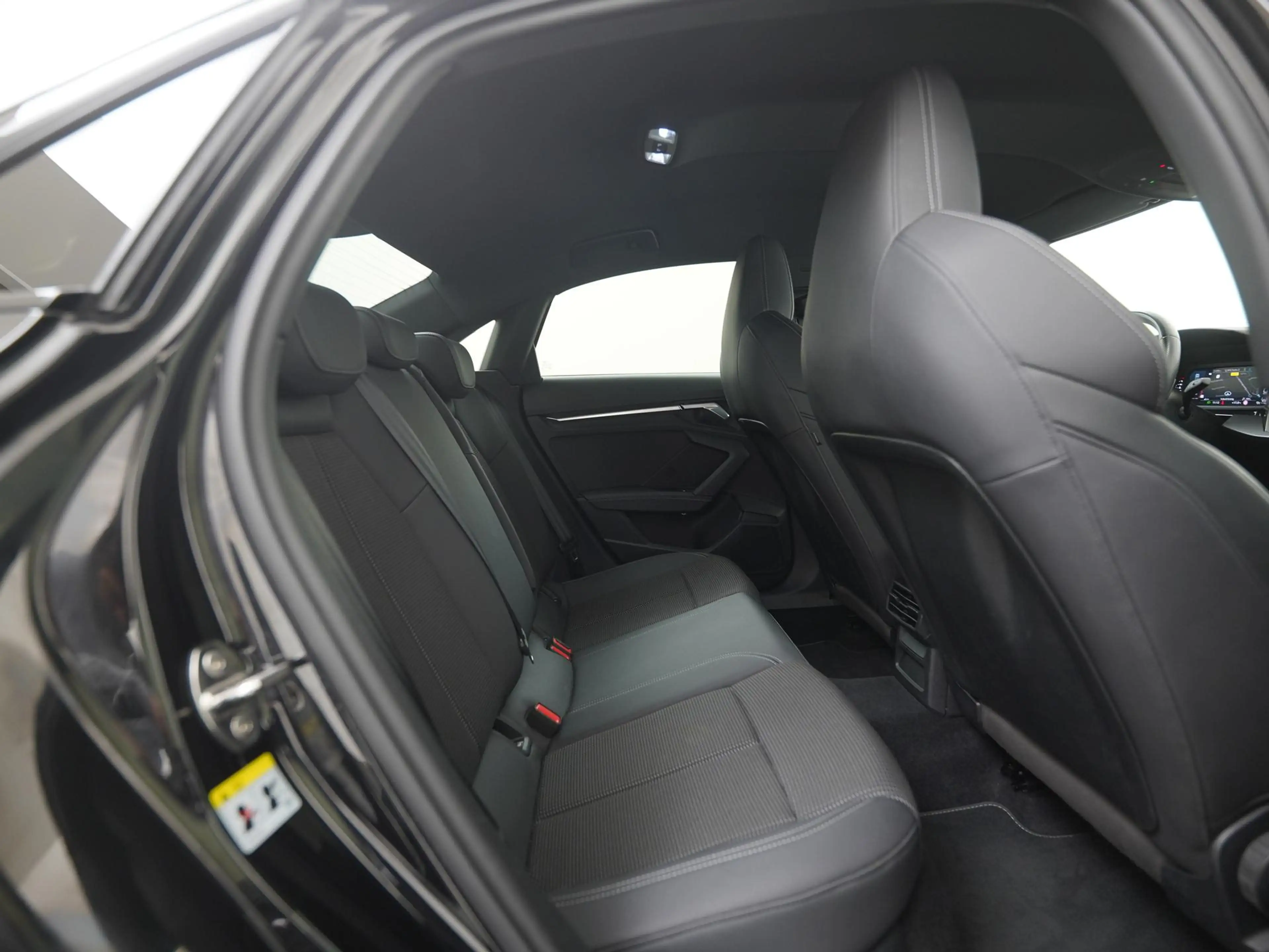 Audi A3 Limousine 30 TFSI S edition S-Tronic | ACC Stop&Go — photo 28