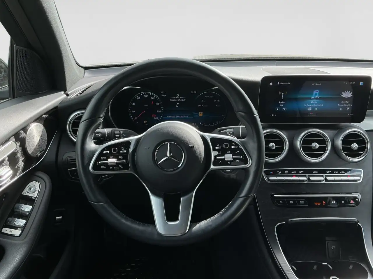 Mercedes-Benz GLC снимка Mercedes-Benz GLC