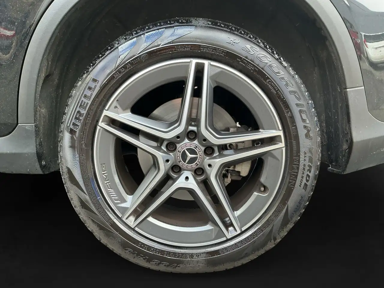Mercedes-Benz GLC снимка Mercedes-Benz GLC