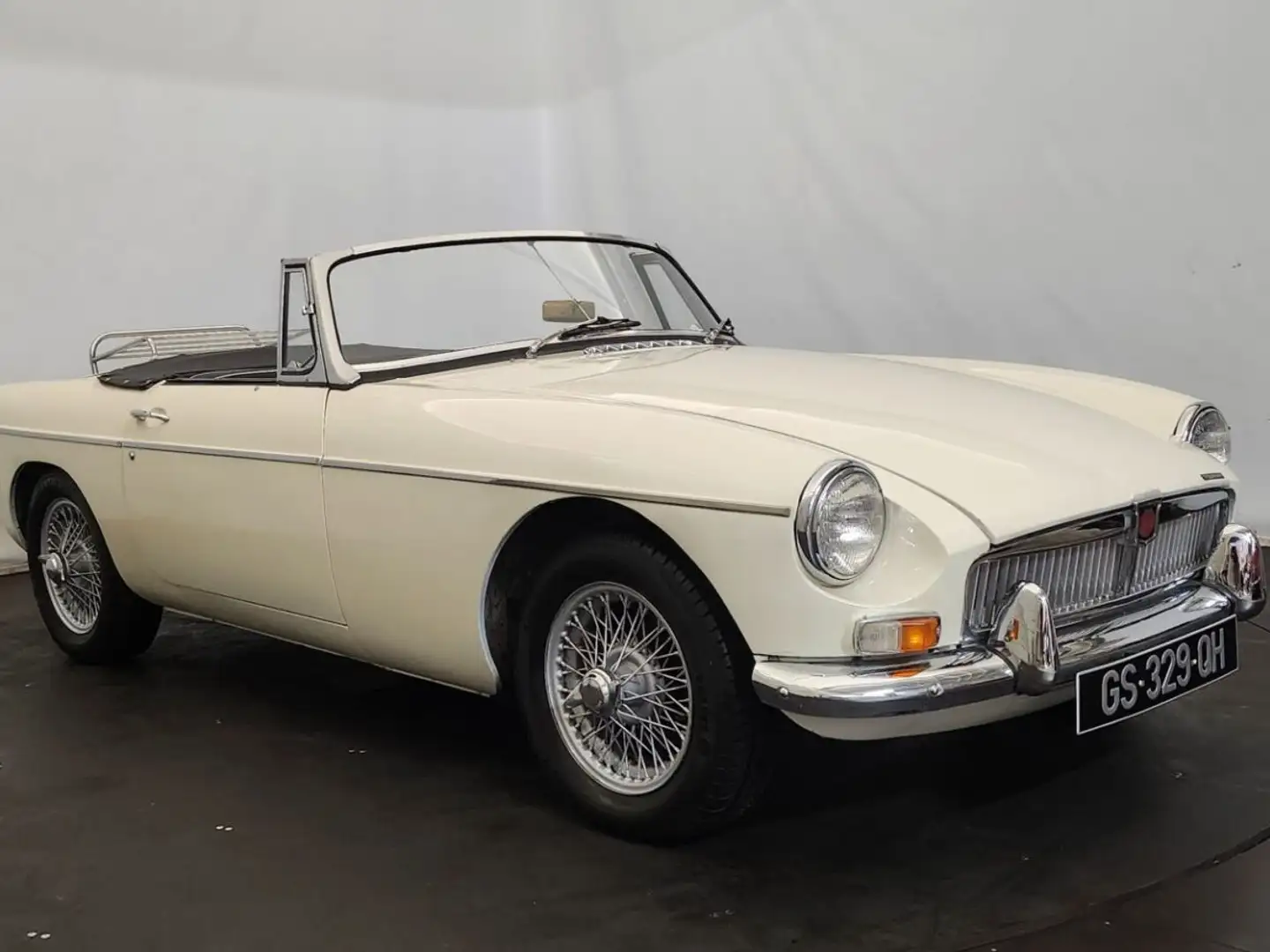 MG MGB B cabriolet Bianco - 1