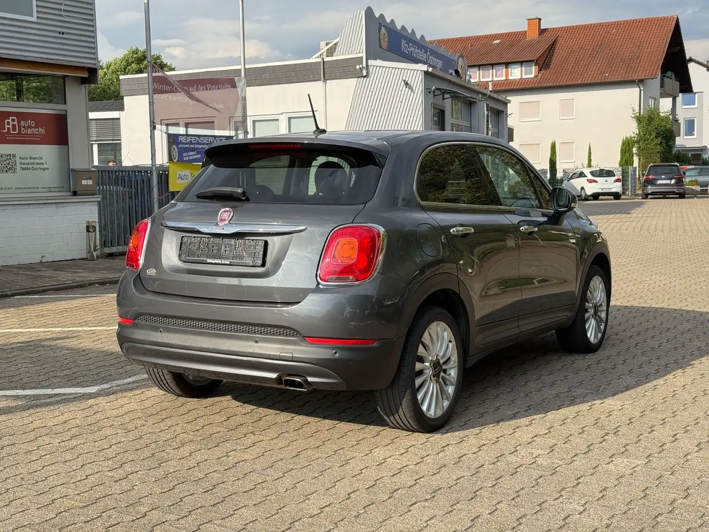 Fiat 500X Lounge *1. Hand *Navi *Sitzheizung Schwarz - 2