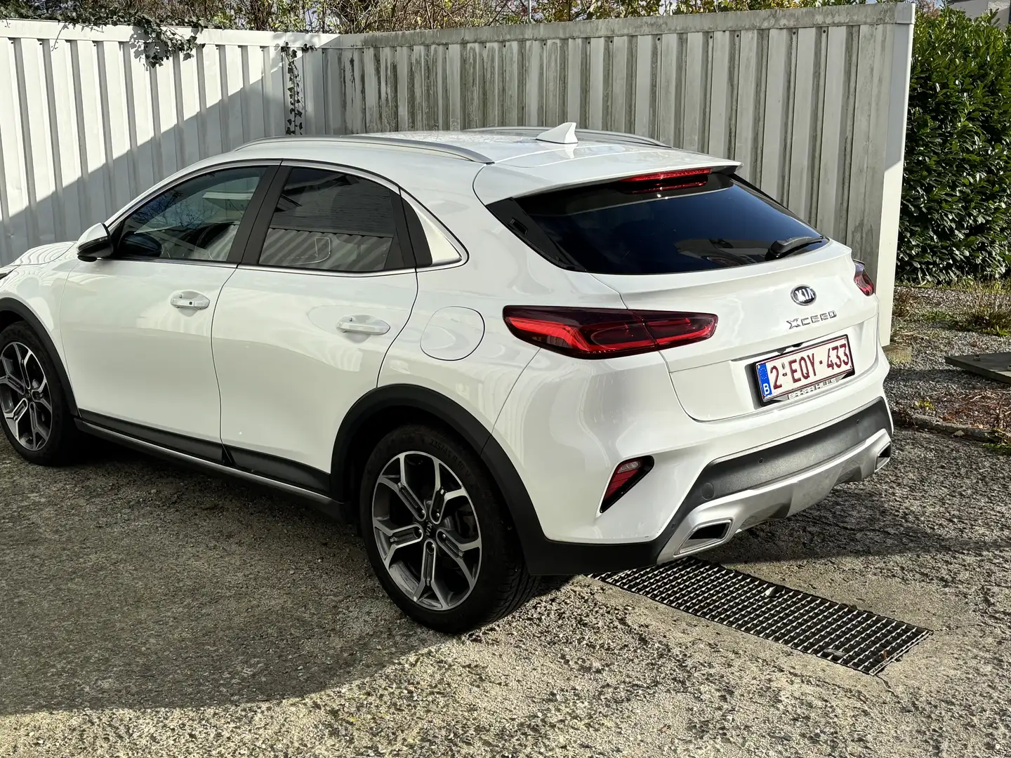Kia XCeed 1.5T-GDi More ISG DCT Blanc - 1