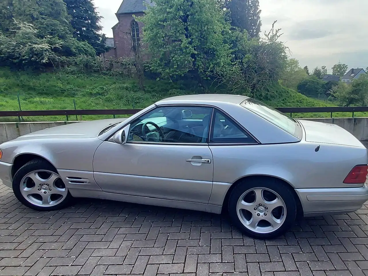 Mercedes-Benz SL 500, foto 1