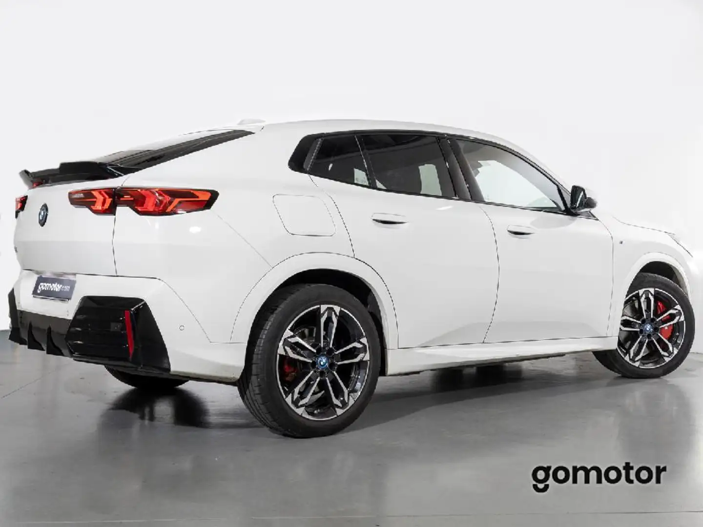 BMW iX2 eDrive20A - 2