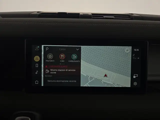 Land Rover Defender view 14