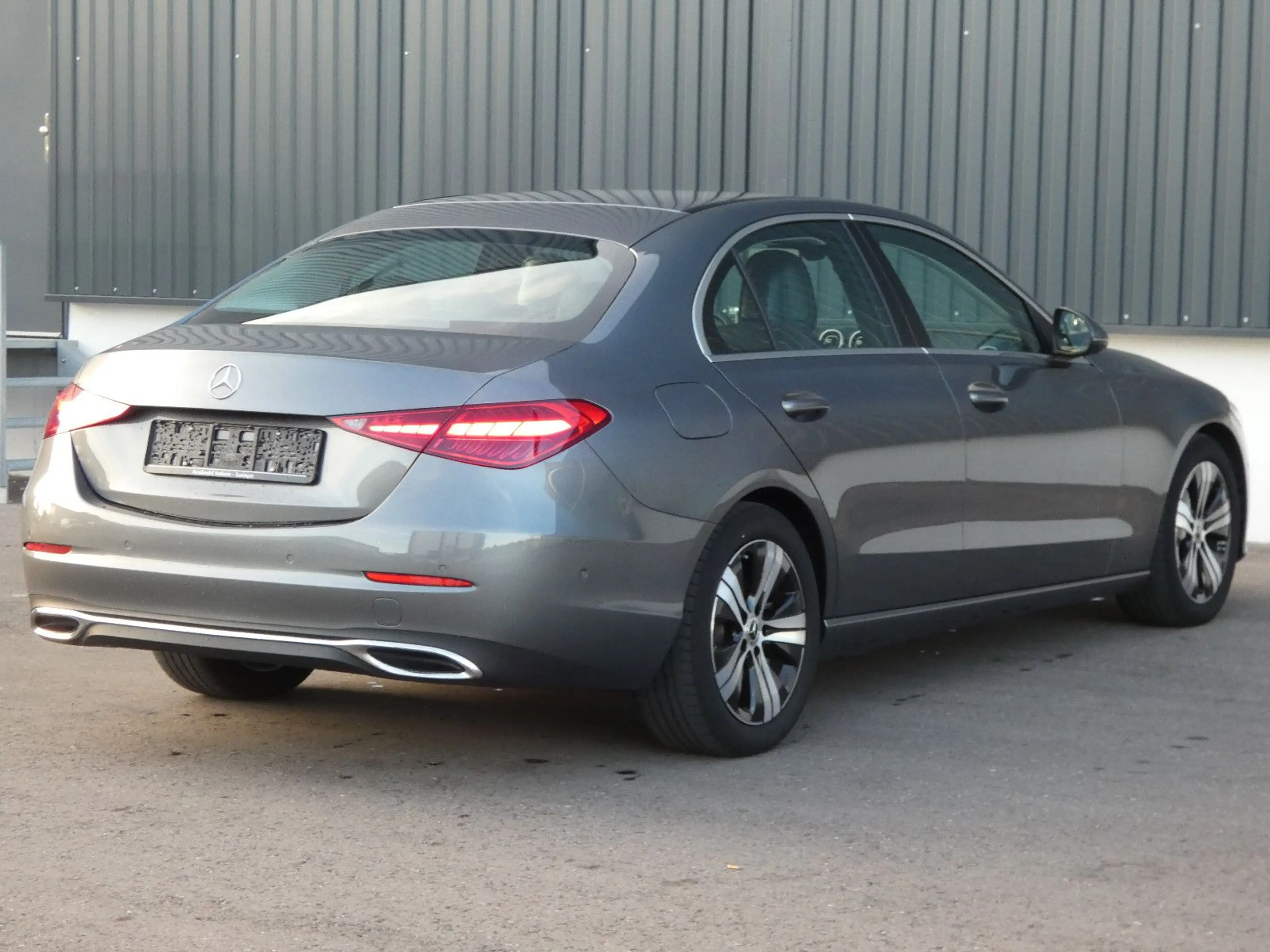 Mercedes-Benz C 200 d 9G Avantgarde LED Navi Kamera Ambiente — photo 29