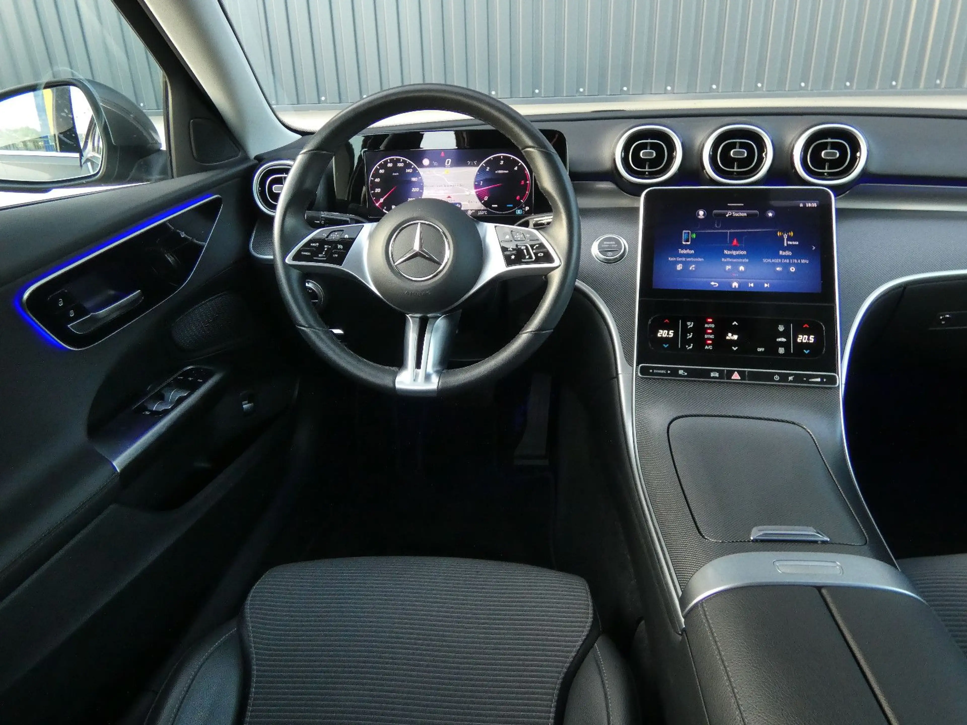 Mercedes-Benz C 200 d 9G Avantgarde LED Navi Kamera Ambiente — photo 4