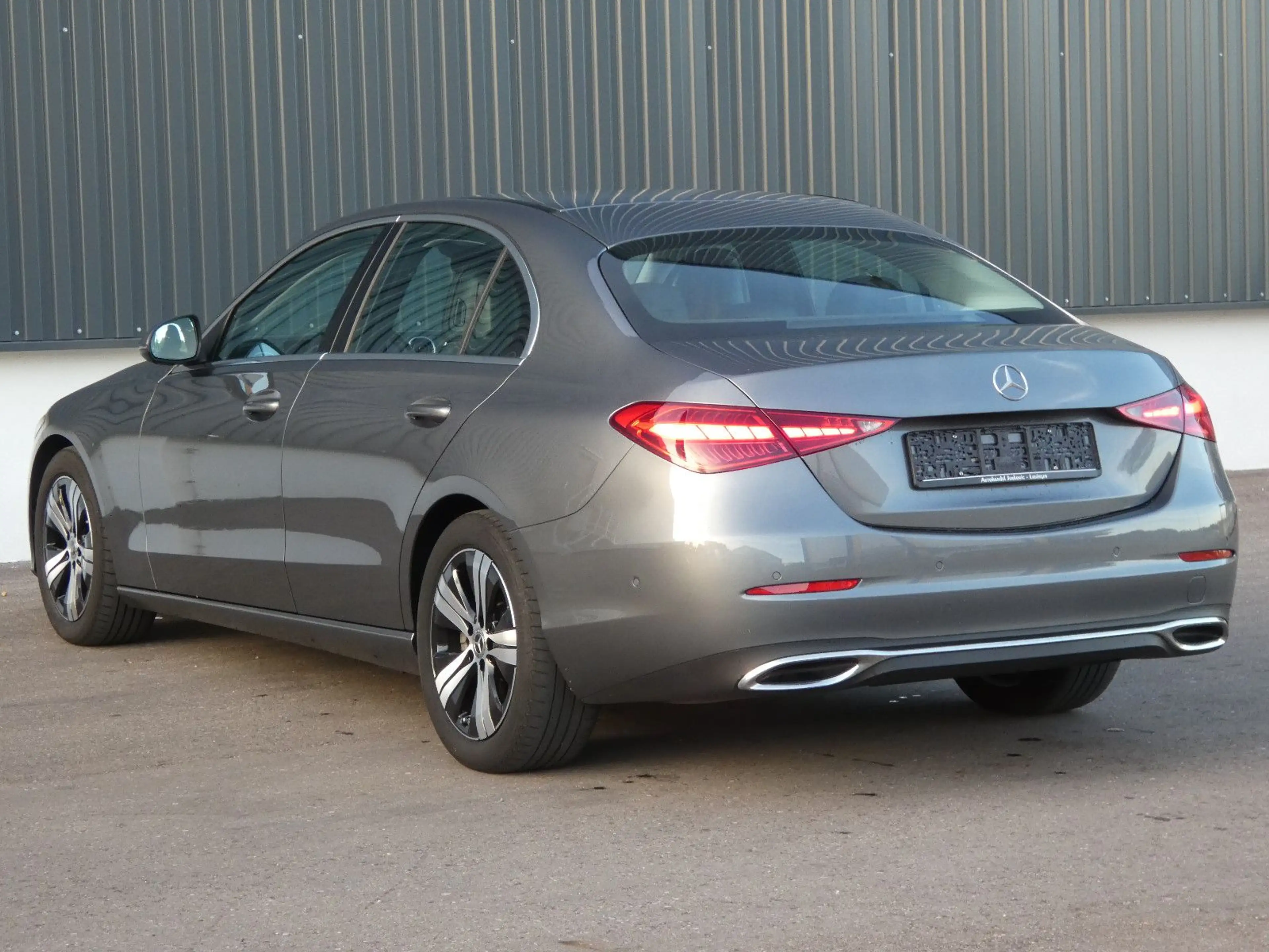 Mercedes-Benz C 200 d 9G Avantgarde LED Navi Kamera Ambiente — photo 28