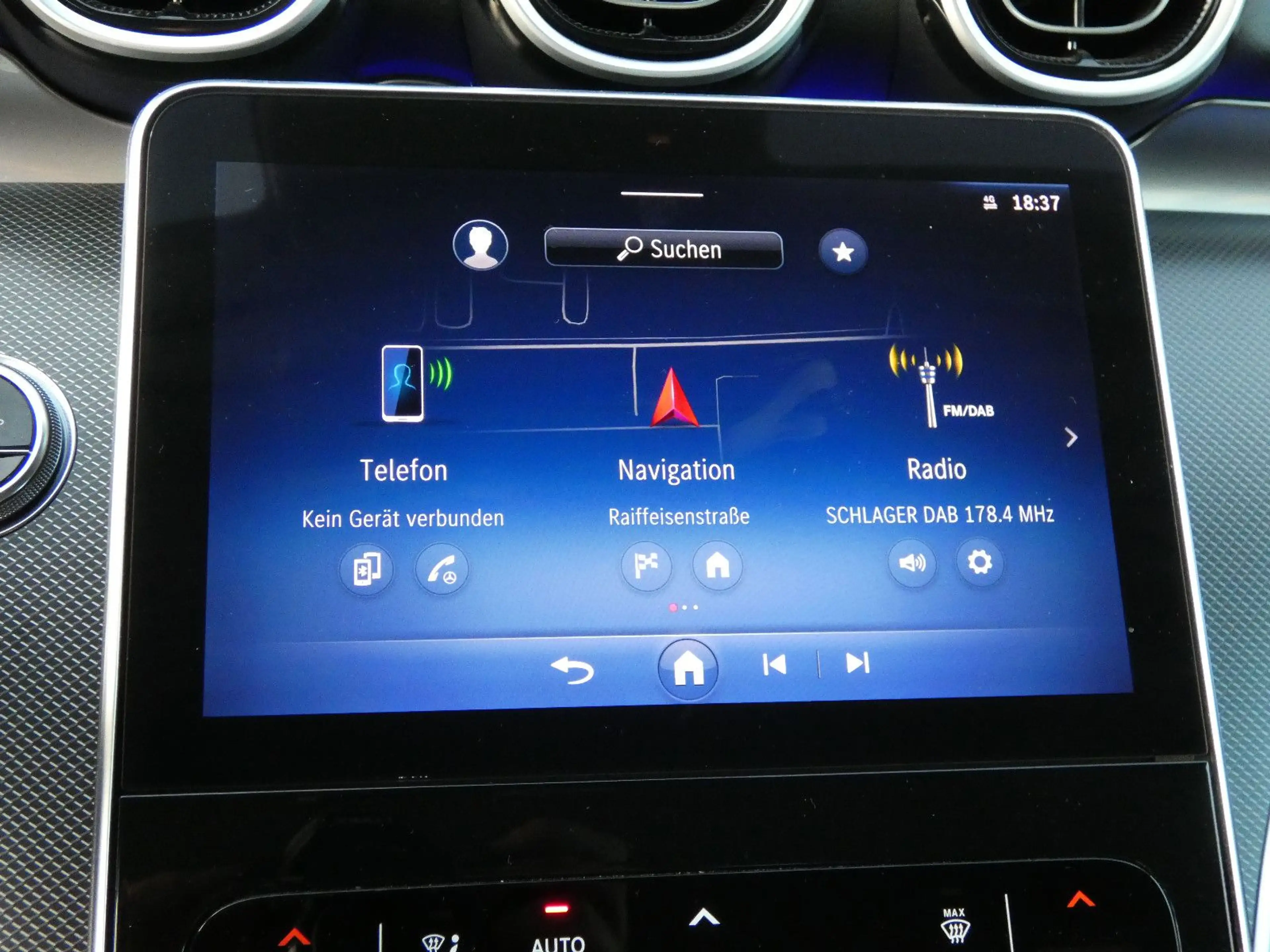 Mercedes-Benz C 200 d 9G Avantgarde LED Navi Kamera Ambiente — photo 12