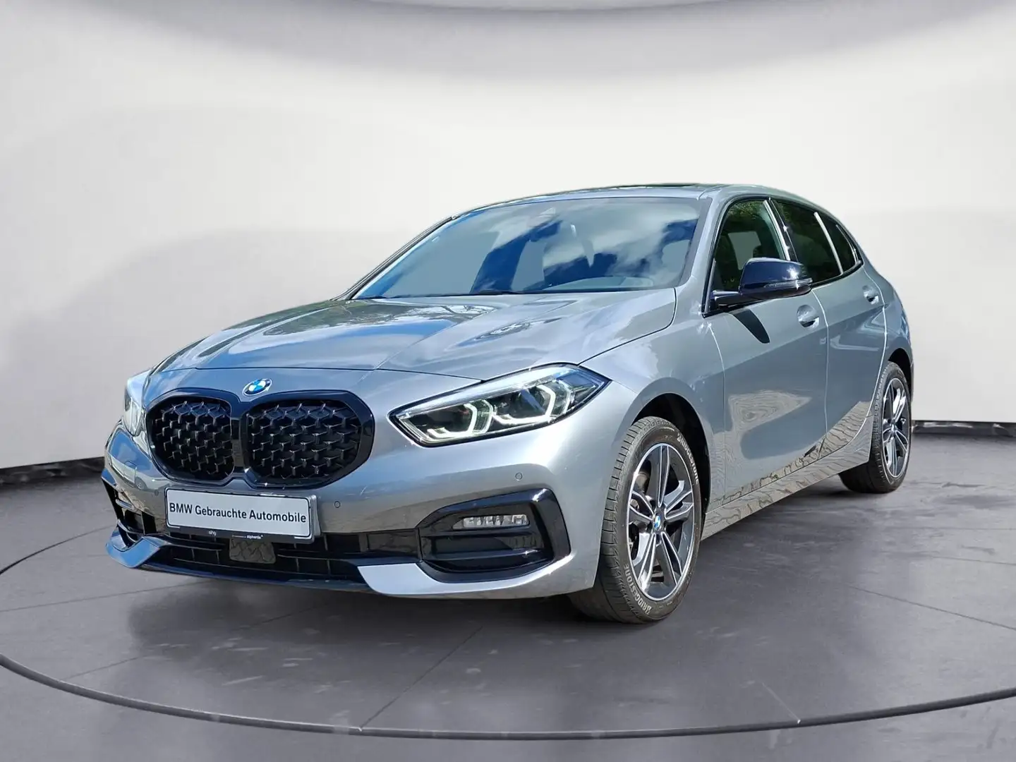 BMW 118 i 5-Türer Glasdach NAVI Leder Klimaaut. Grau - 2