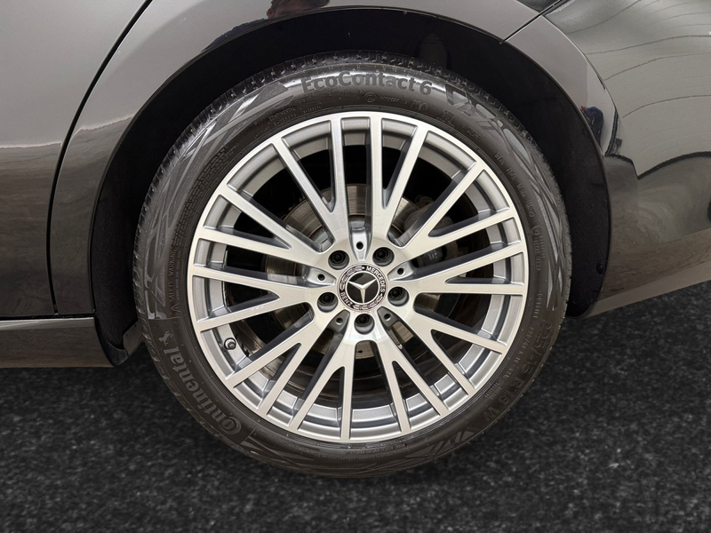 Mercedes-Benz CLA 180 180 7G-DCT Luxury Line — photo 5
