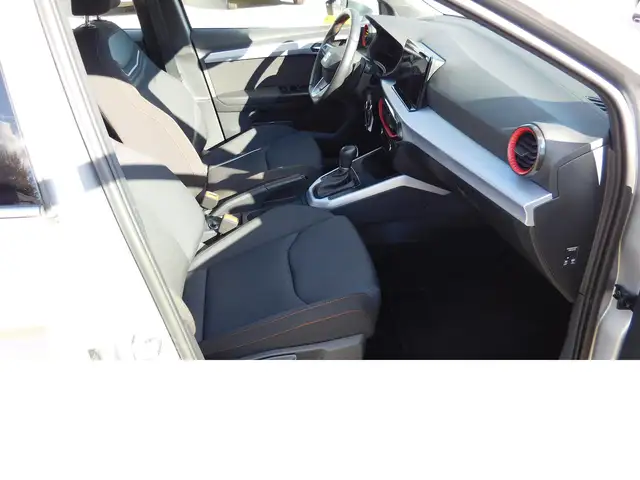 SEAT Arona view 9