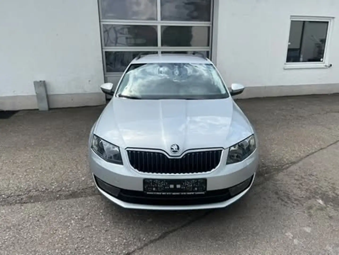 Skoda Octavia Elegance Grau - 2