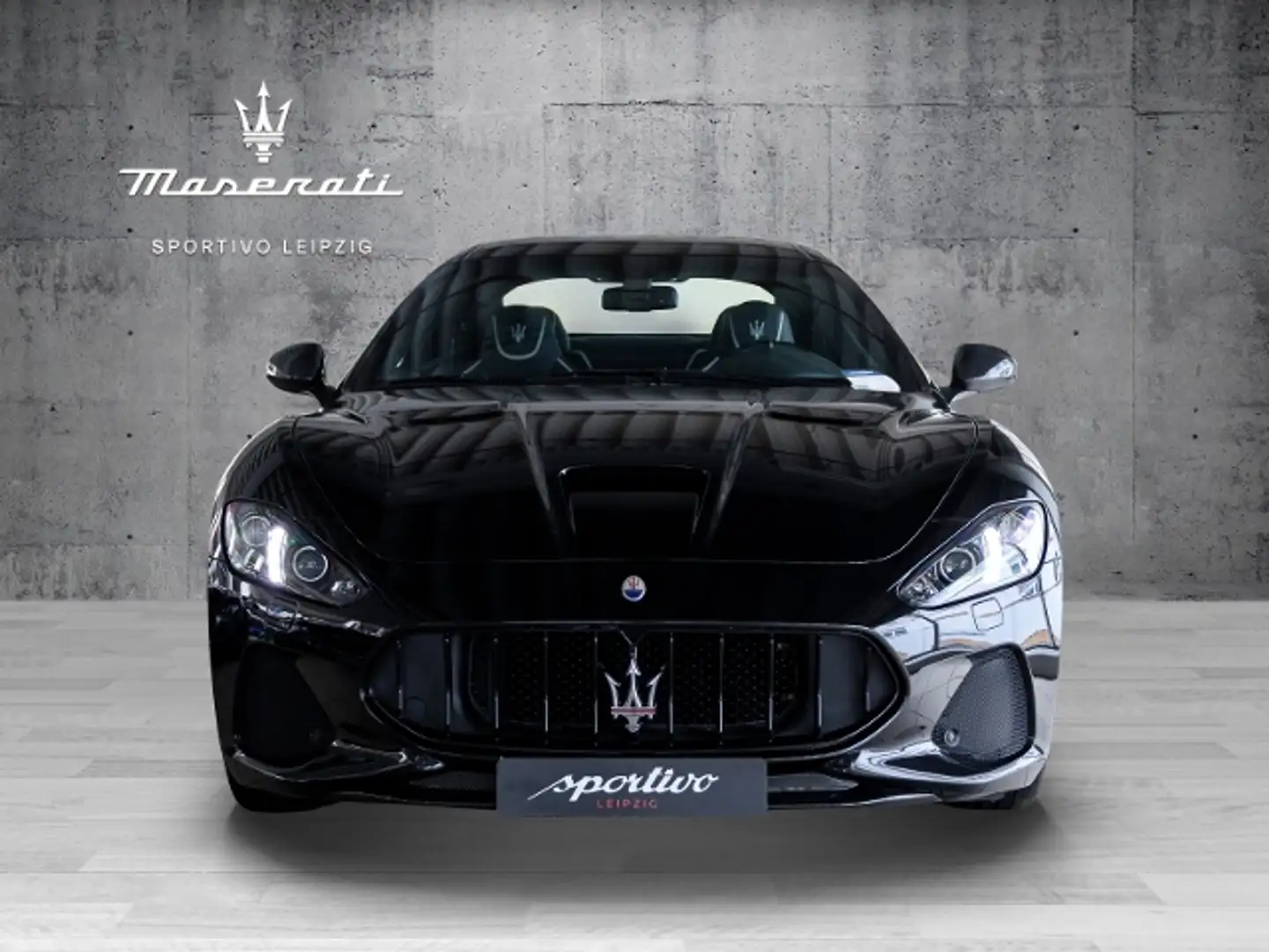 Maserati GranTurismo MC Schwarz - 1