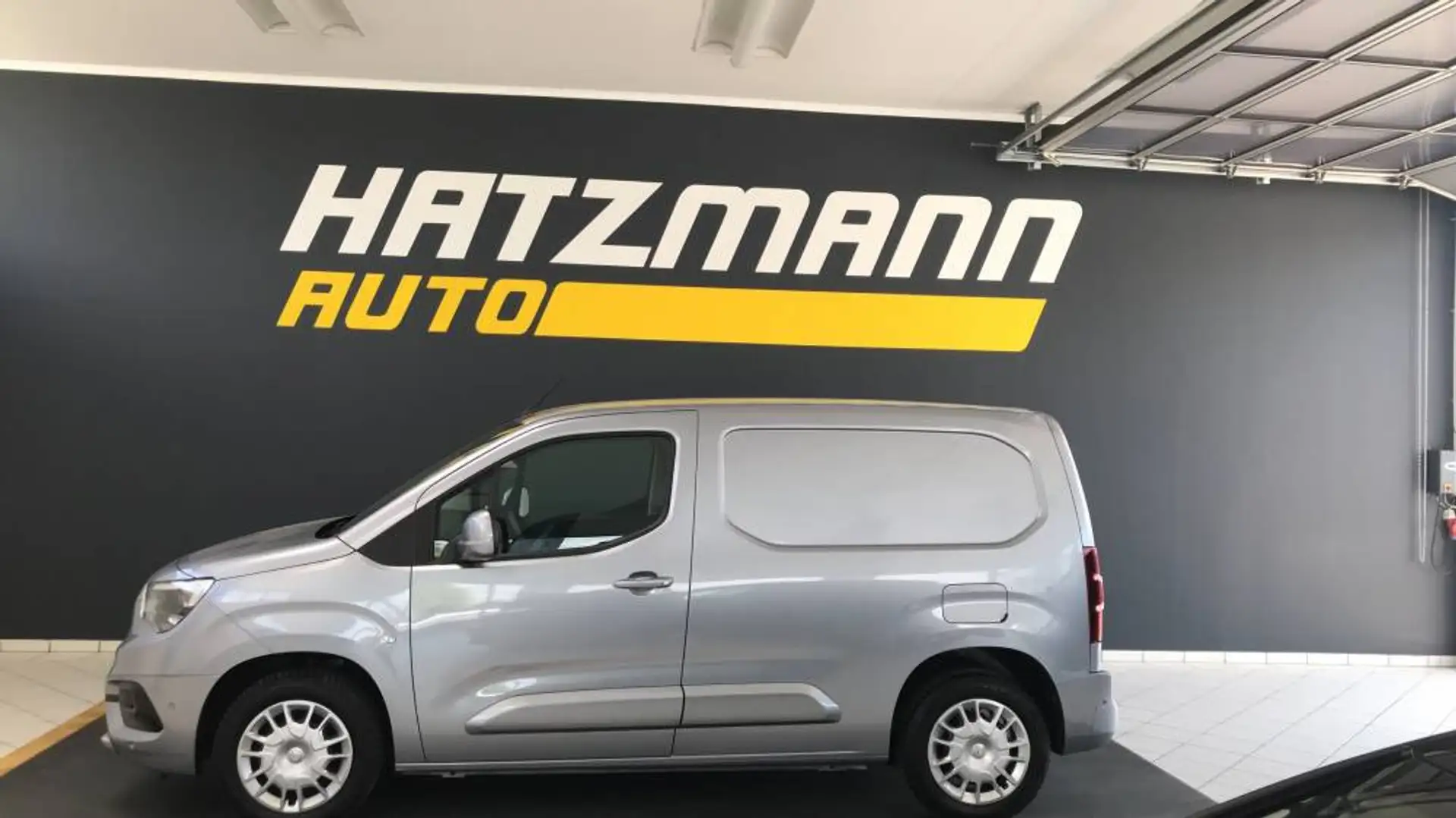 Opel COMBO Cargo Edition 1,5 76PS 5G Schalter Grau - 1
