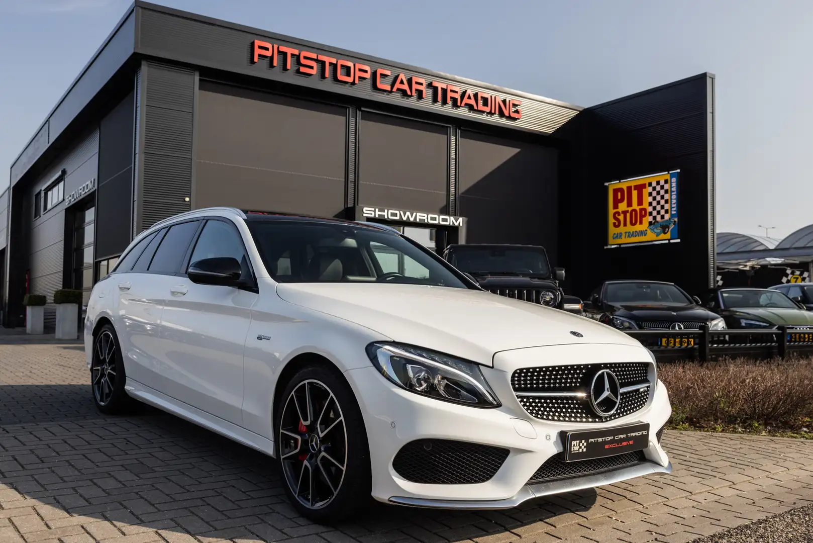 Mercedes-Benz C 43 AMG Estate 4MATIC, 367 PK, Pano, Night edition, Nieuws Blanco - 1