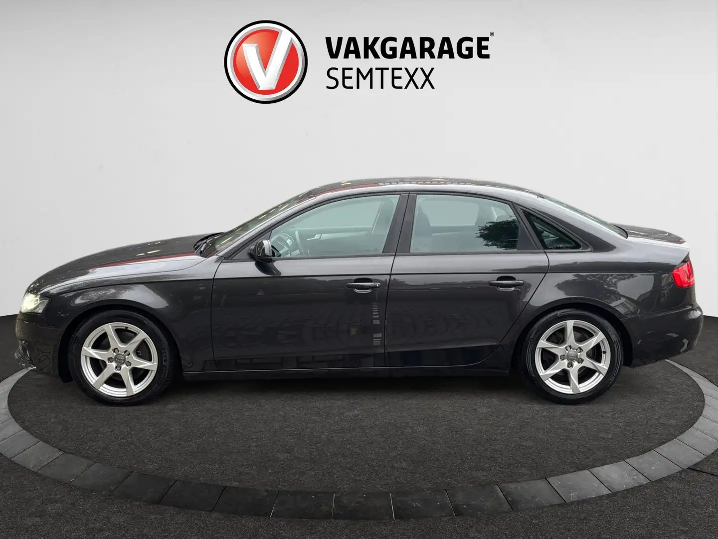 Audi A4 Limousine 2.0 TFSI Quattro S Edition | Clima | Cru Negro - 2
