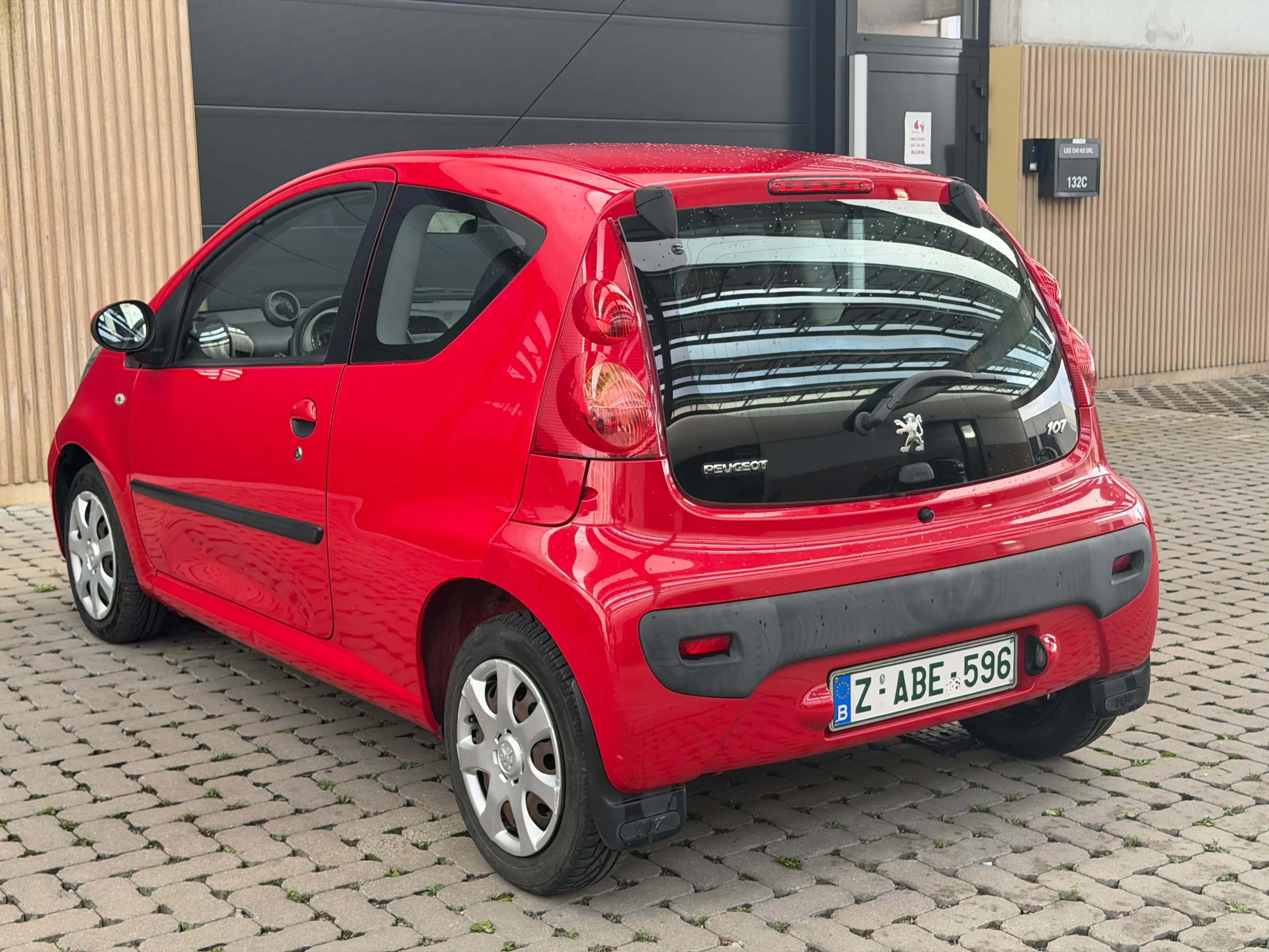 Peugeot 107 107 1.0i Urban Move — photo 3