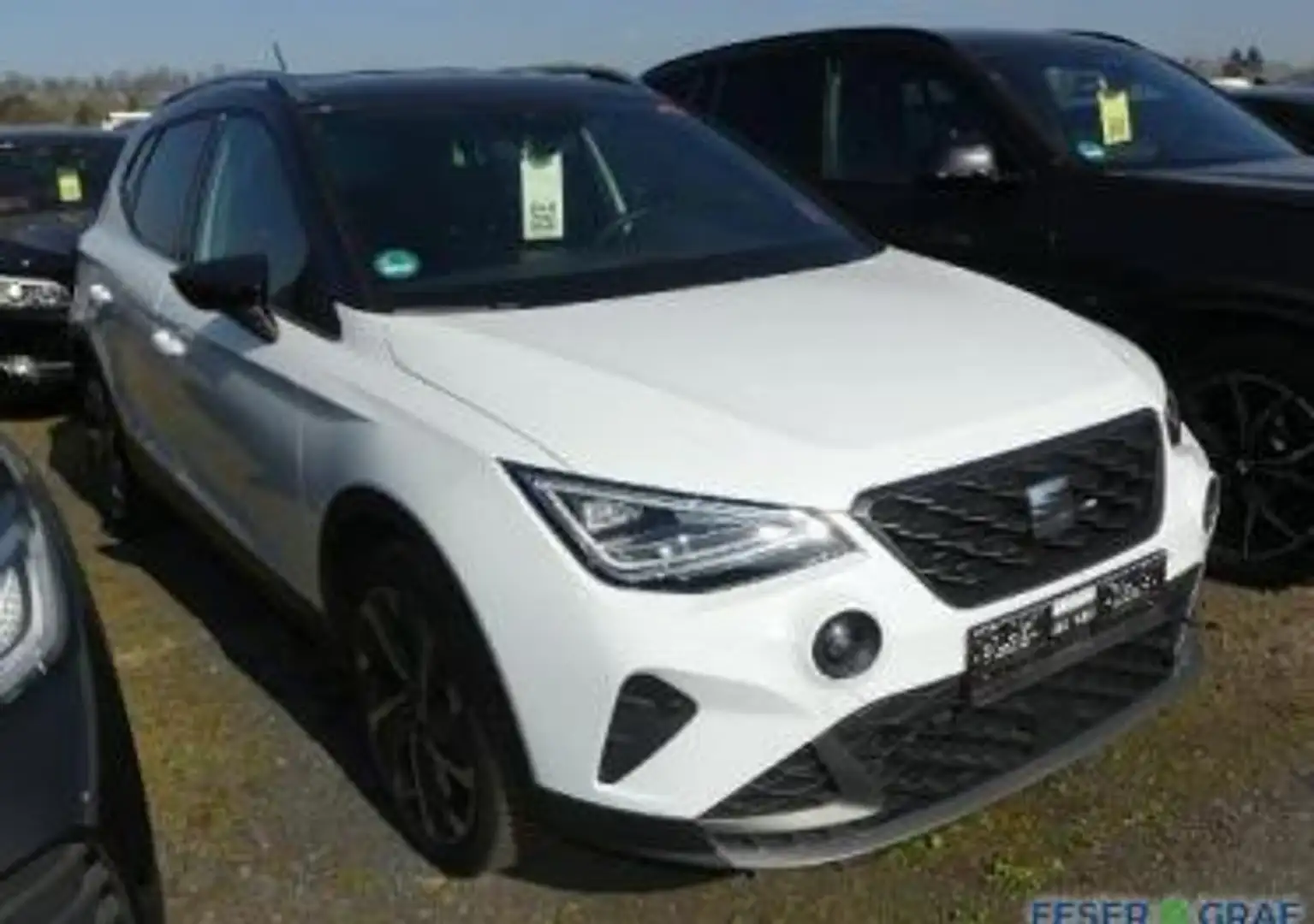 SEAT Arona FR 1.0 TSI DSG - NAVI,LED,SHZ,RFK,PDC+,TEMPOM Weiß - 2