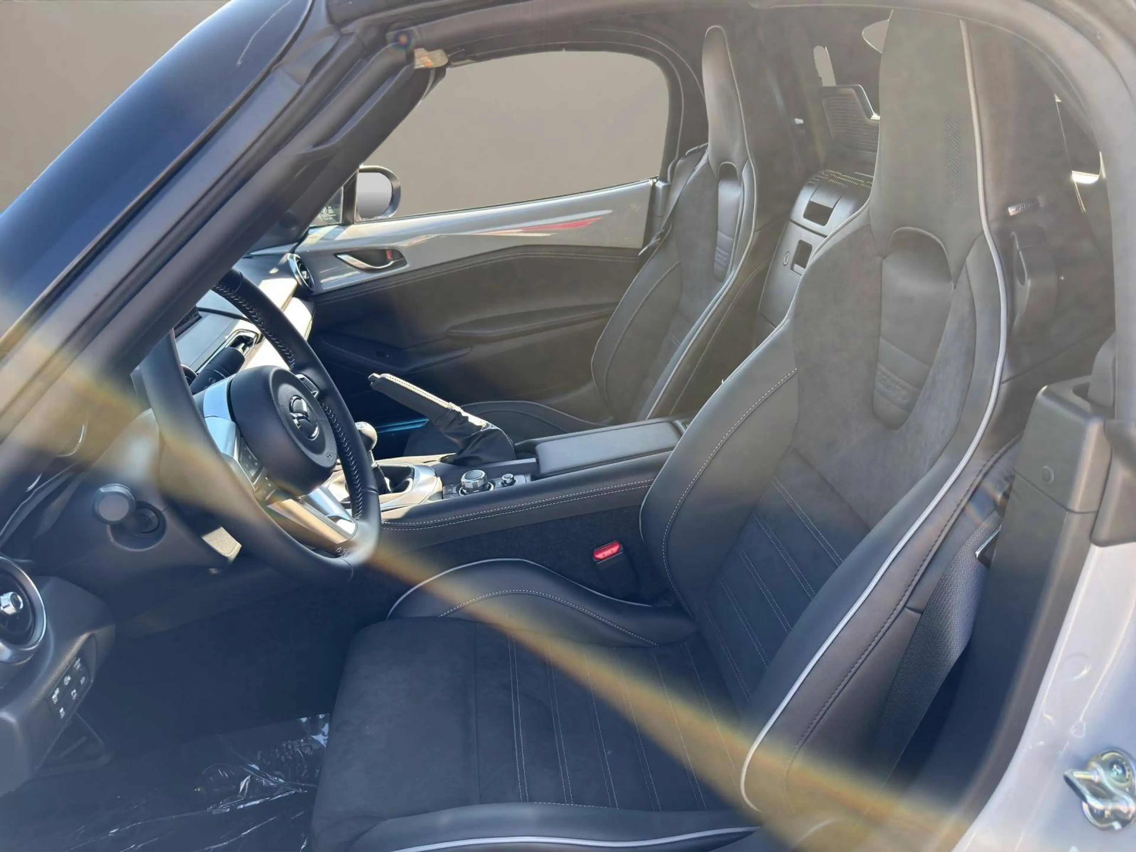 Mazda MX-5 Homura SKYACTIV-G 132 PS 6MT RWD — photo 9