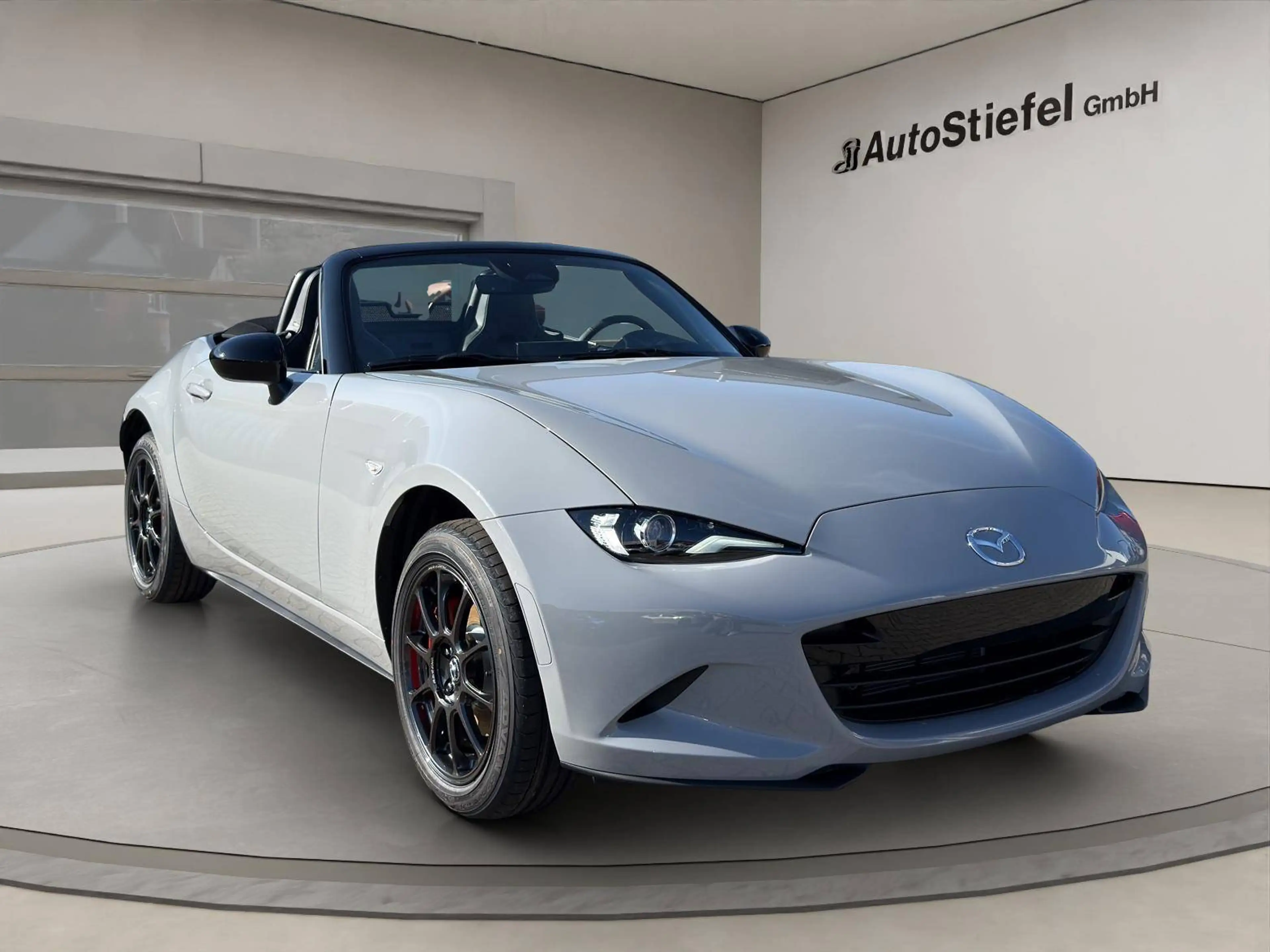 Mazda MX-5 Homura SKYACTIV-G 132 PS 6MT RWD — photo 3