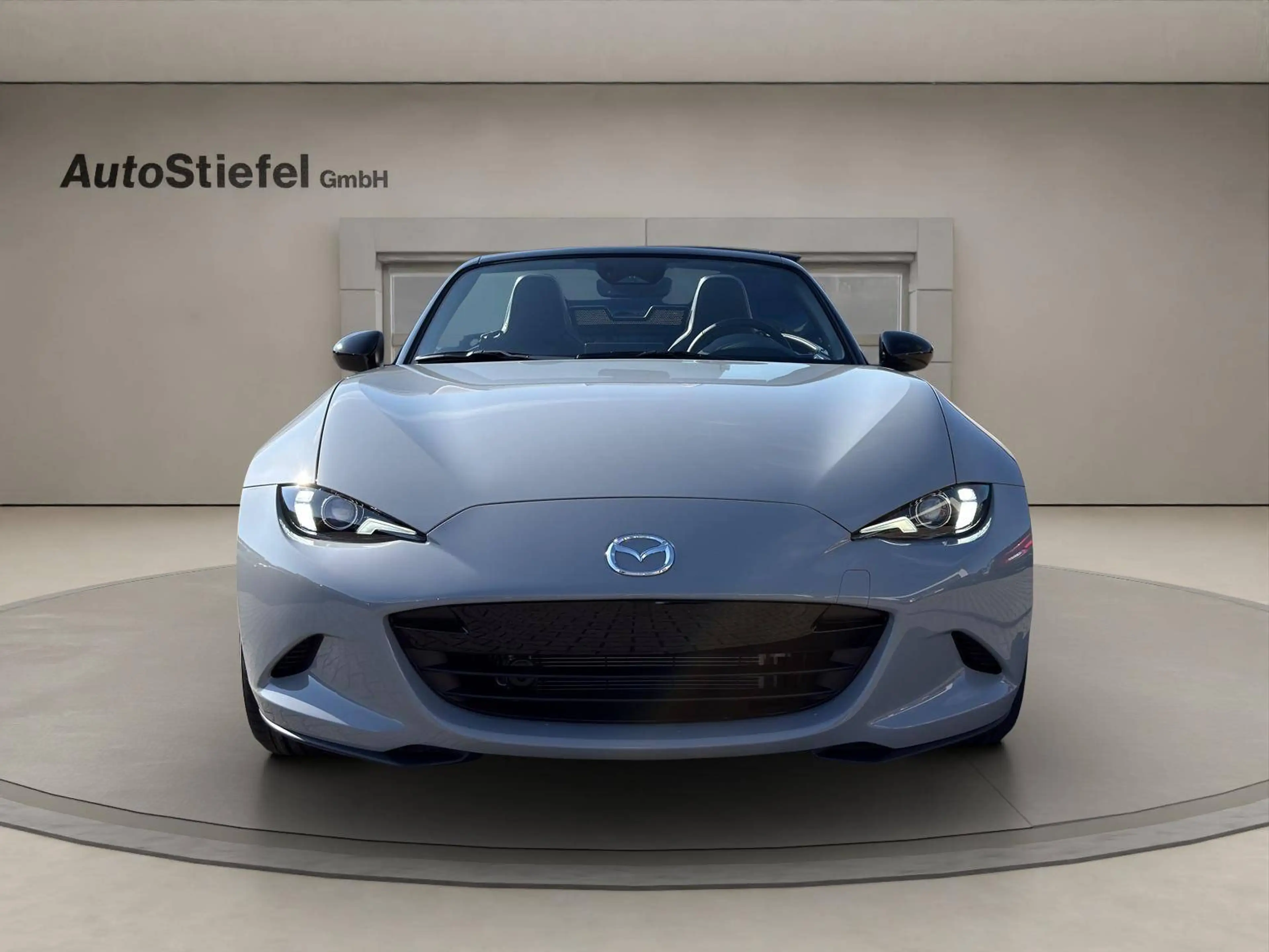 Mazda MX-5 Homura SKYACTIV-G 132 PS 6MT RWD — photo 2