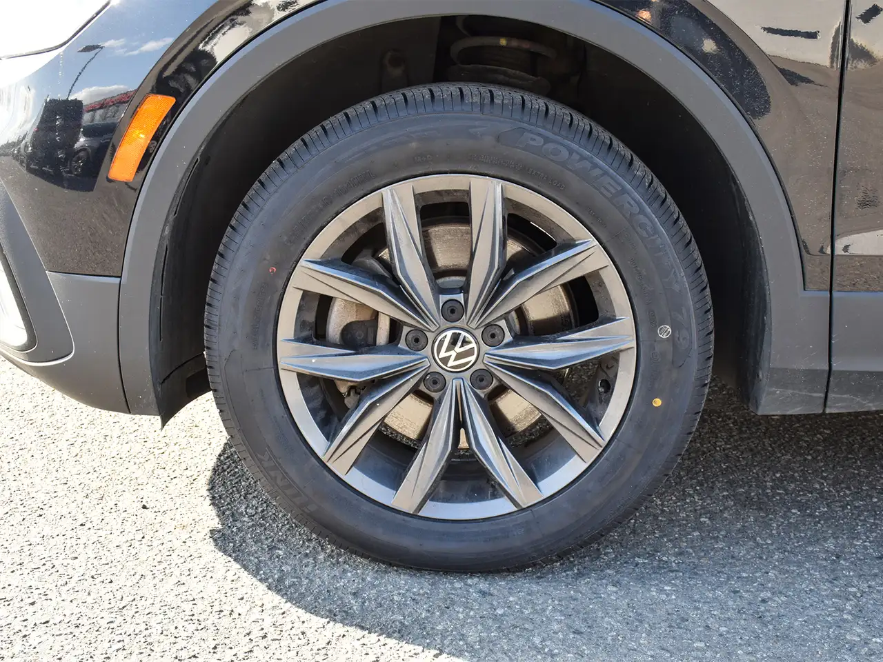 Volkswagen Tiguan снимка Volkswagen Tiguan