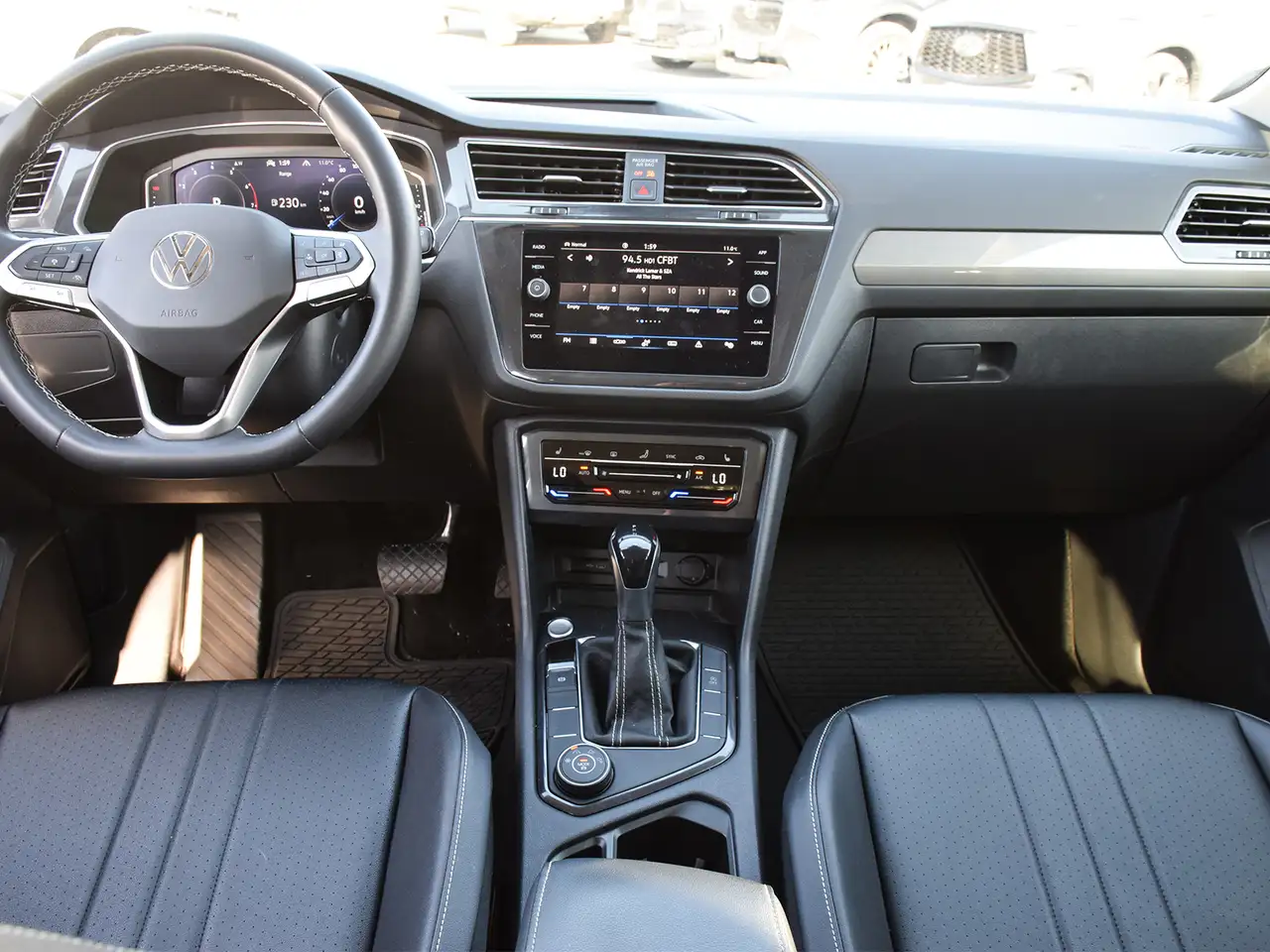 Volkswagen Tiguan снимка Volkswagen Tiguan