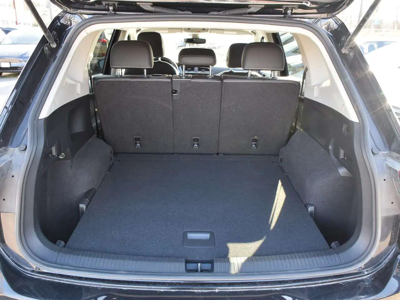 Volkswagen Tiguan снимка Volkswagen Tiguan