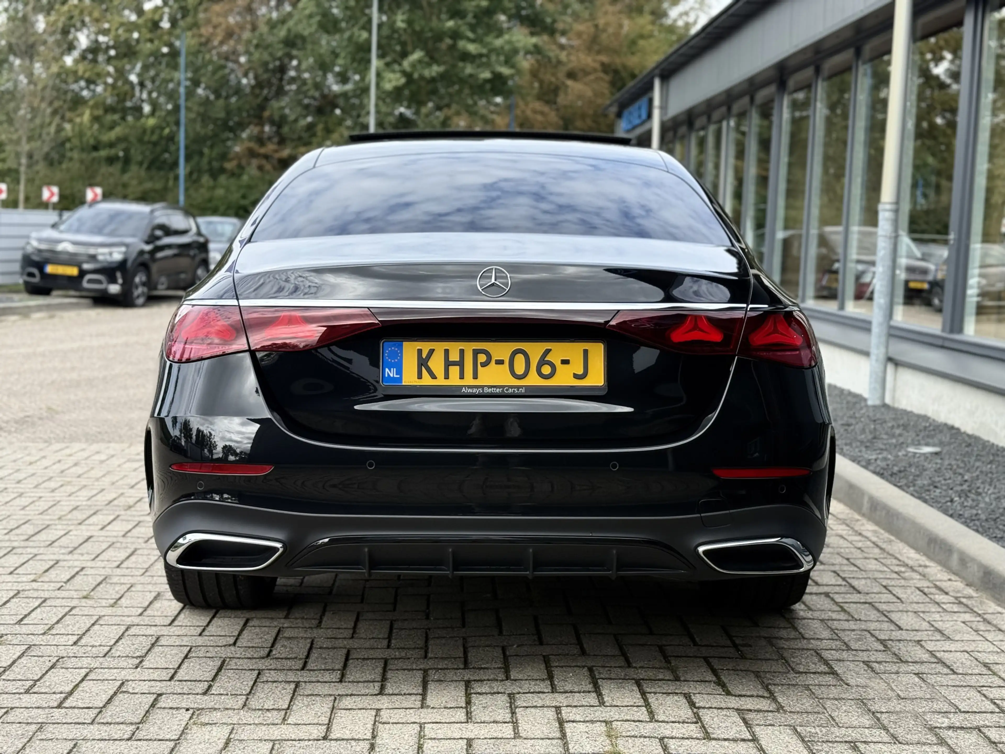 Mercedes-Benz E 220 d AMG Line Pano 360 Ventilatie Burmester 4D — photo 3