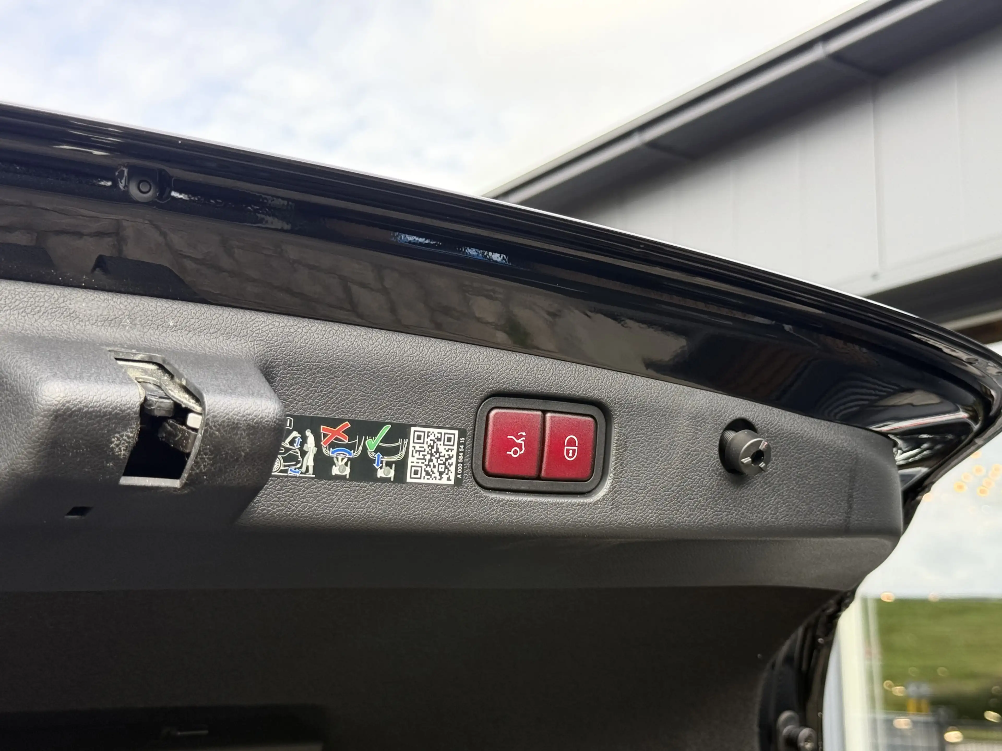 Mercedes-Benz E 220 d AMG Line Pano 360 Ventilatie Burmester 4D — photo 11