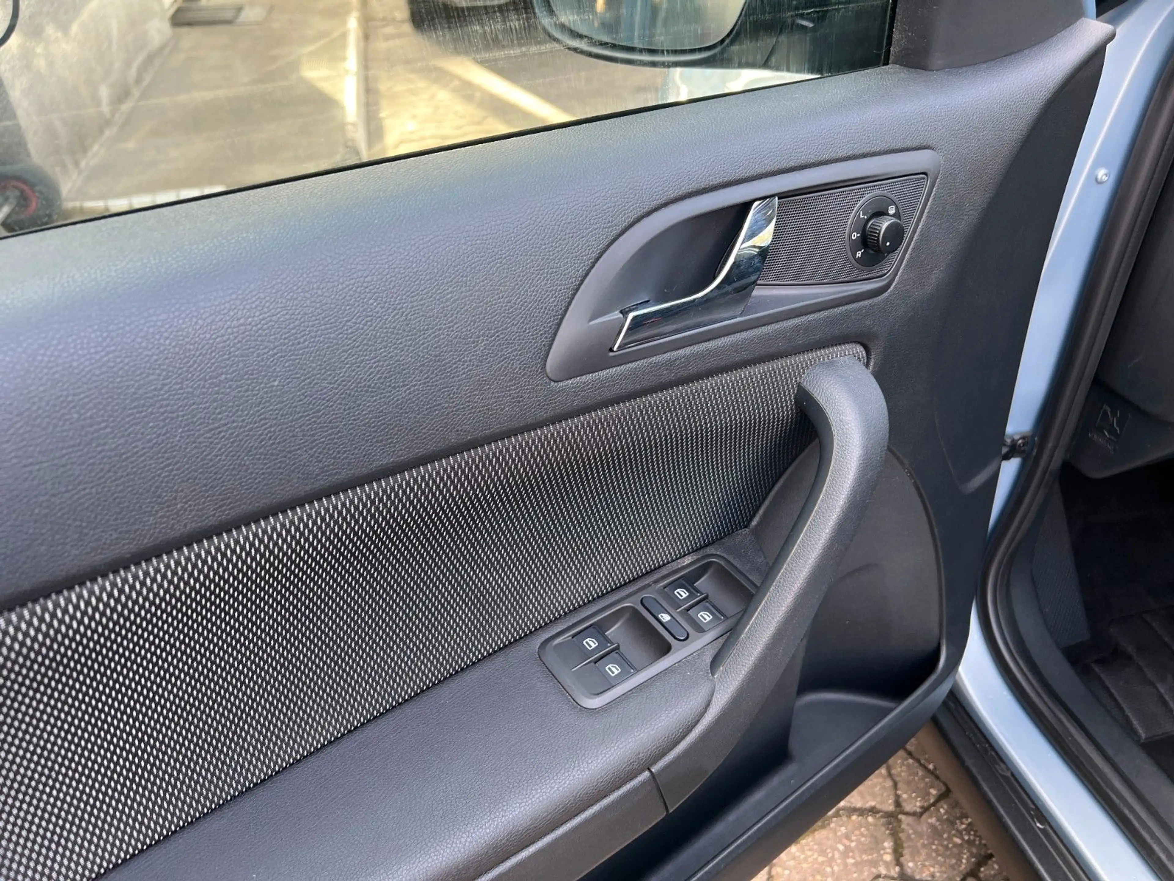 Skoda Yeti 1.2 TSI Ambition Plus Edition Climatronic — photo 8