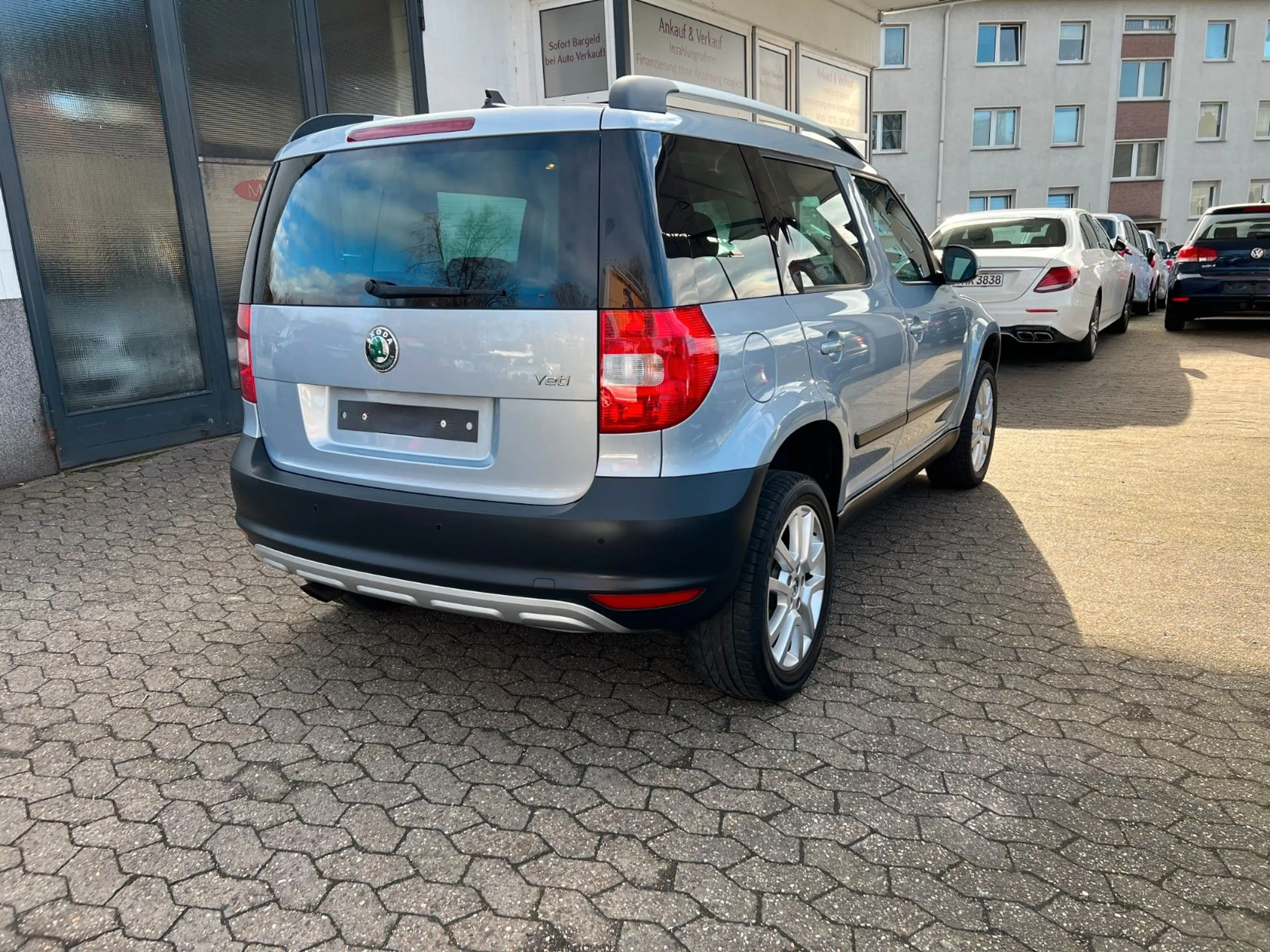 Skoda Yeti 1.2 TSI Ambition Plus Edition Climatronic — photo 6