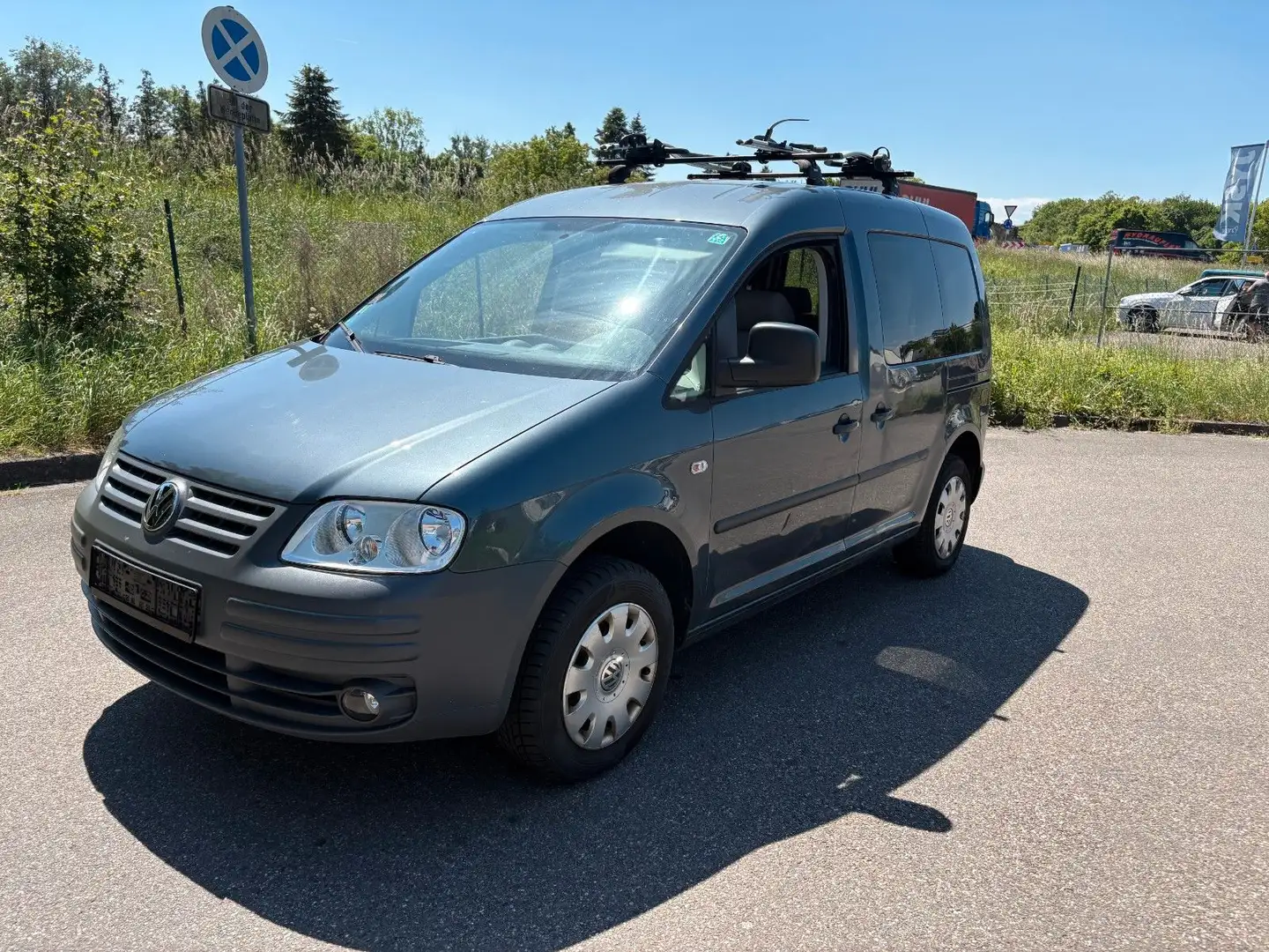 Volkswagen Caddy Life 1.6 Benzin Klima *FESTPREIS* Gris - 2