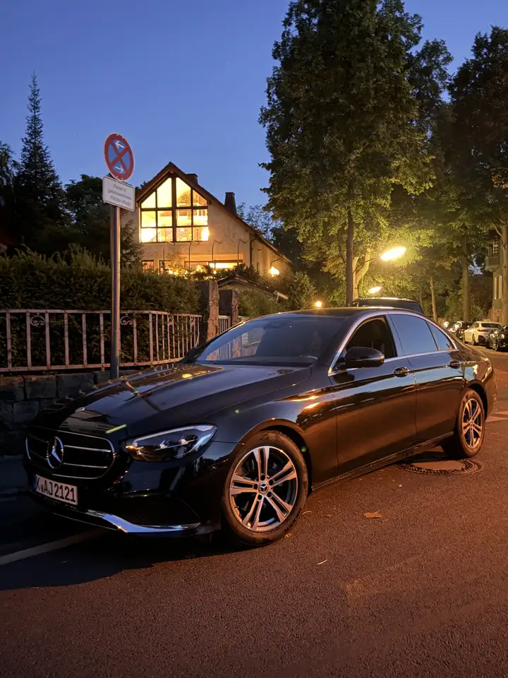Mercedes-Benz E 220