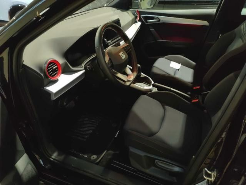 SEAT Arona Sport 1.0TSI DSG PDC Alu17 LED — photo 5
